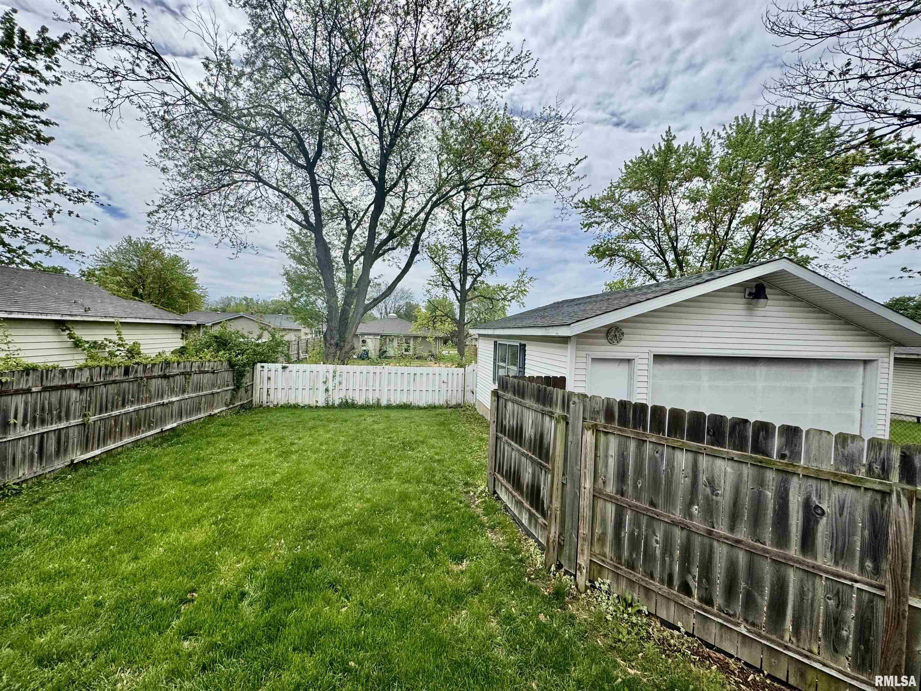 2916 E Griffiths Avenue, Springfield, Illinois image 27