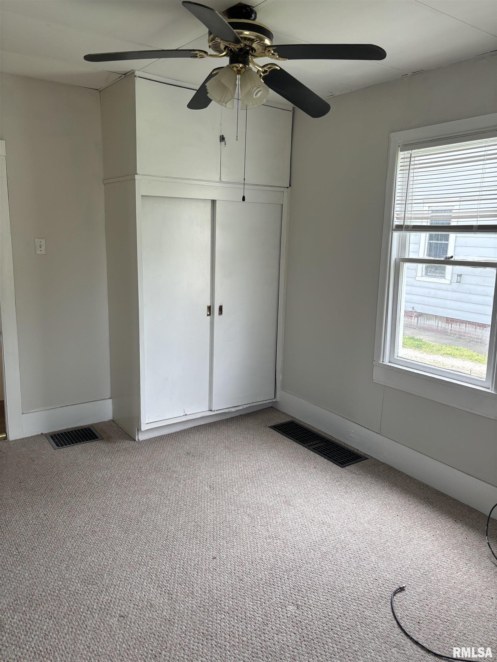 708 W Lafayette Avenue, Jacksonville, Illinois image 20