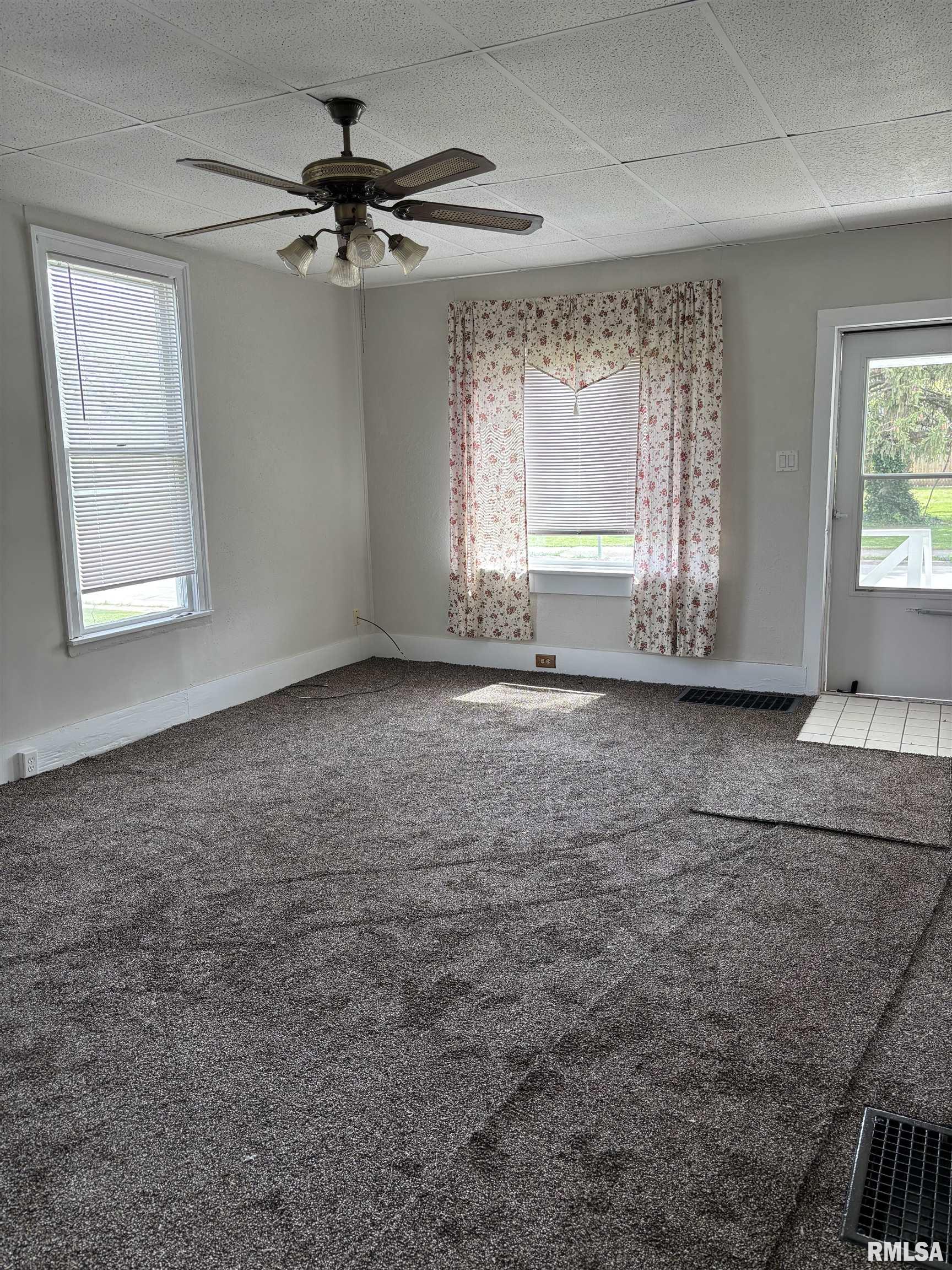708 W Lafayette Avenue, Jacksonville, Illinois image 8