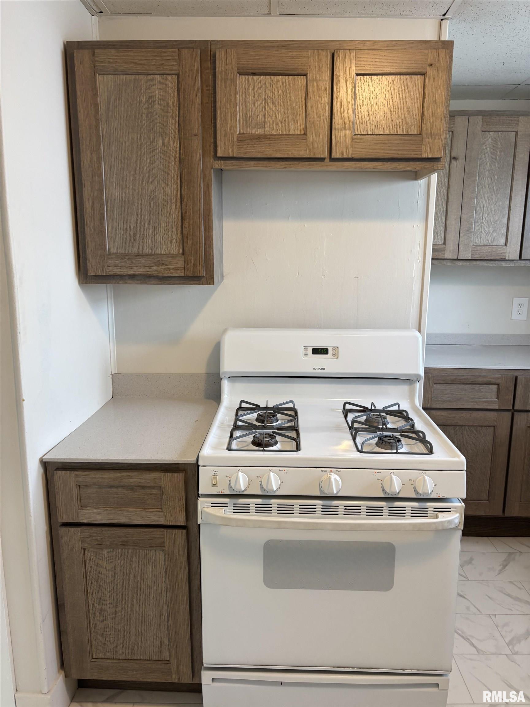 708 W Lafayette Avenue, Jacksonville, Illinois image 14