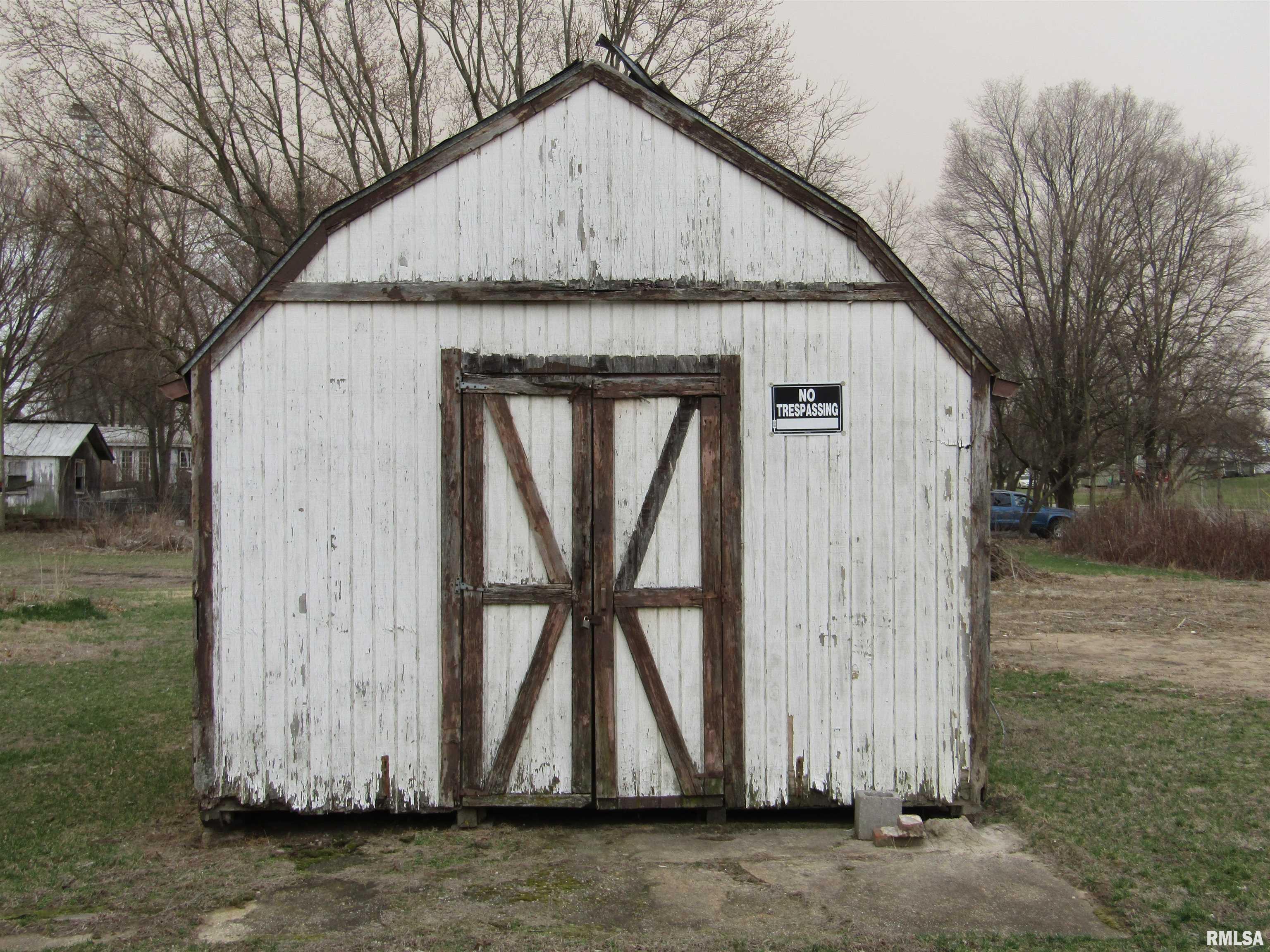 204 Chestnut, Forest City, Illinois image 4