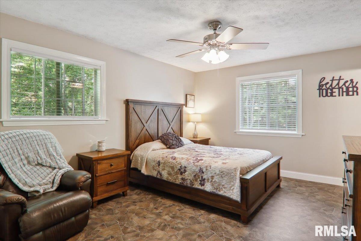 2036 W Saint Louis Bridge Road, Decatur, Illinois image 13