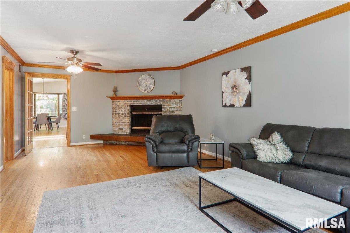 2036 W Saint Louis Bridge Road, Decatur, Illinois image 5