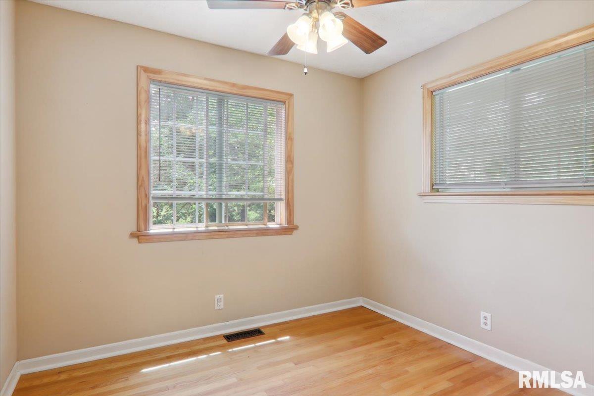 2036 W Saint Louis Bridge Road, Decatur, Illinois image 16
