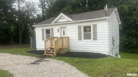 Homes For Sale - 1727 N 18th Street<br/> Quincy, IL 62301