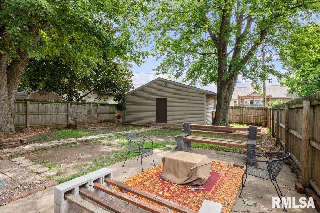 2446 16th Avenue, Moline, Illinois image 33