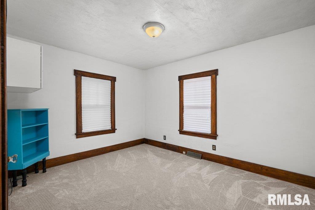 2446 16th Avenue, Moline, Illinois image 12