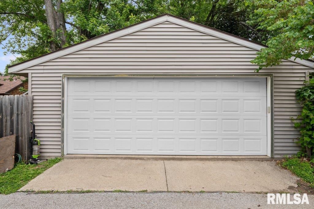 2446 16th Avenue, Moline, Illinois image 34