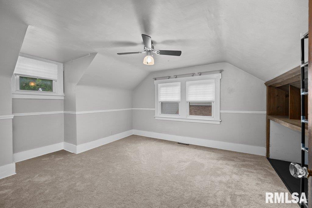 2446 16th Avenue, Moline, Illinois image 19