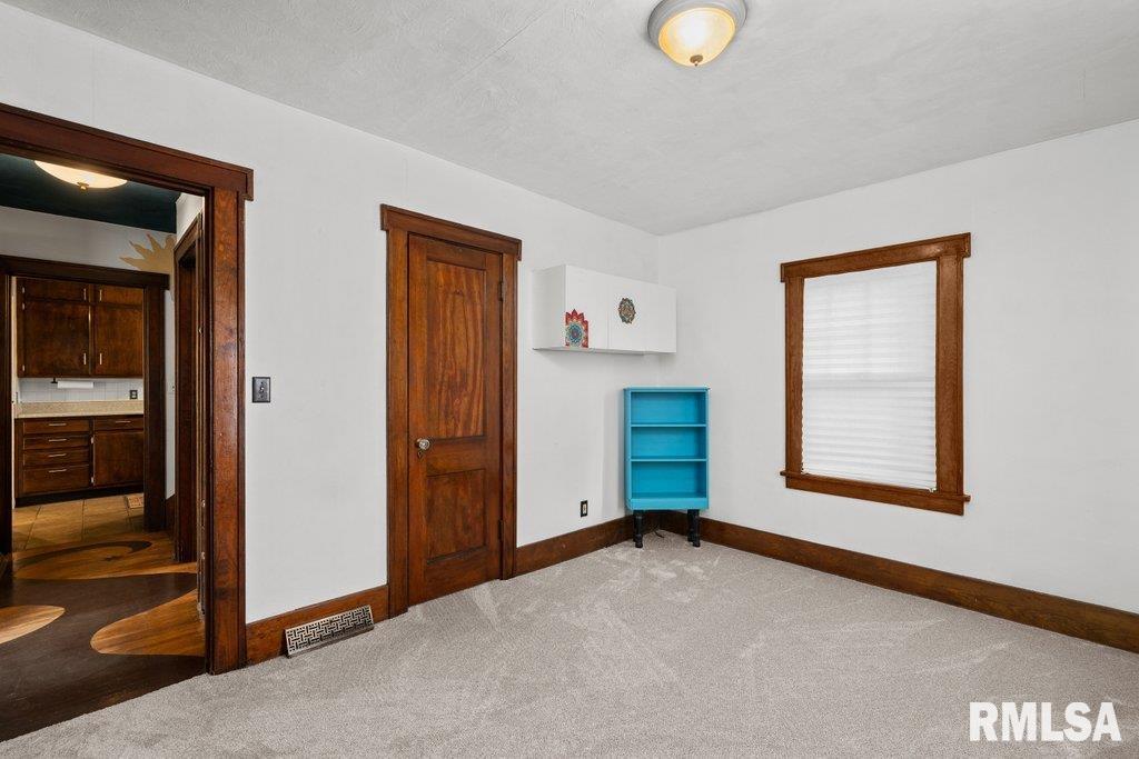 2446 16th Avenue, Moline, Illinois image 14