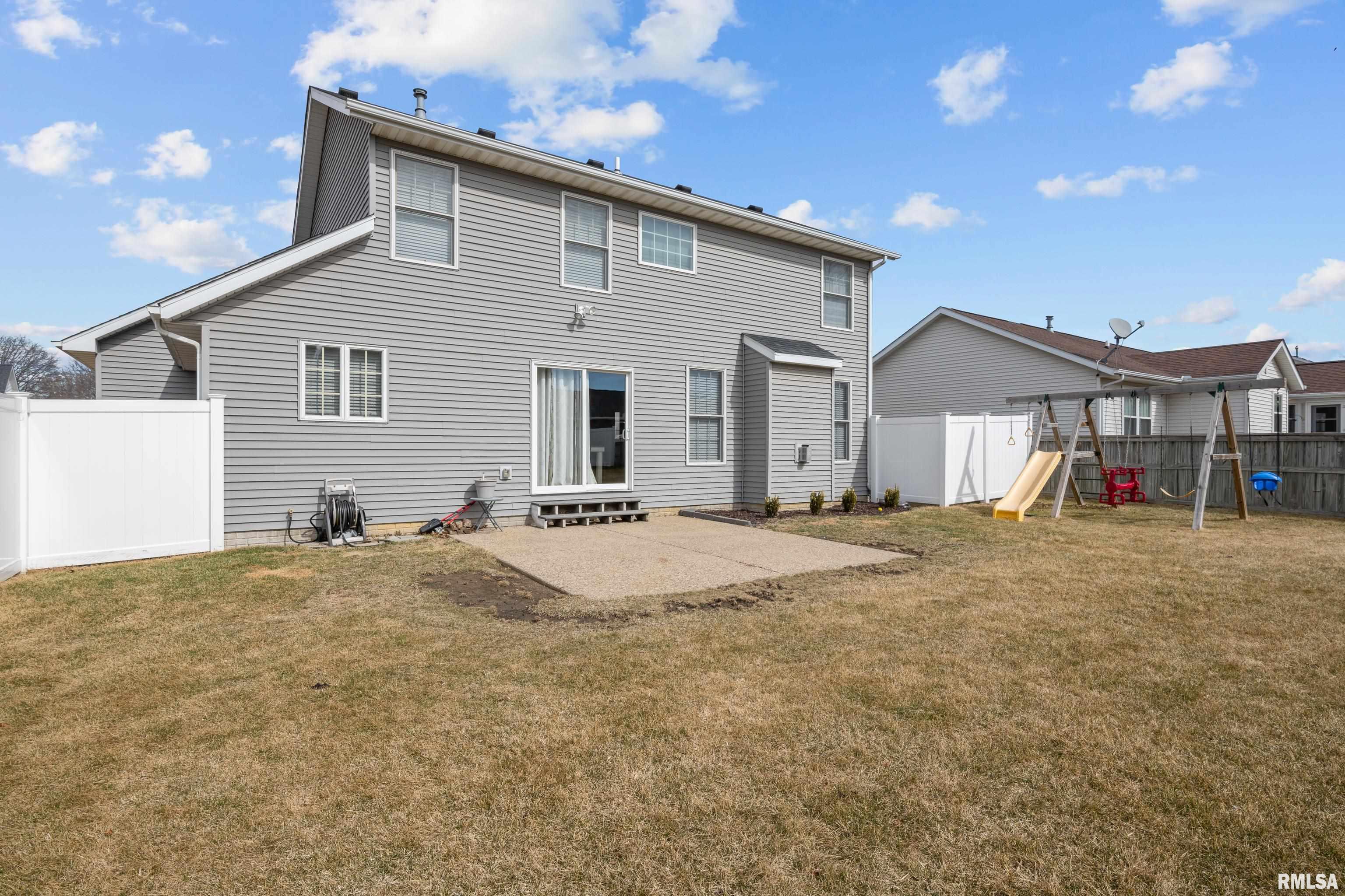 409 W Pinehurst Drive, Eldridge, Iowa image 34