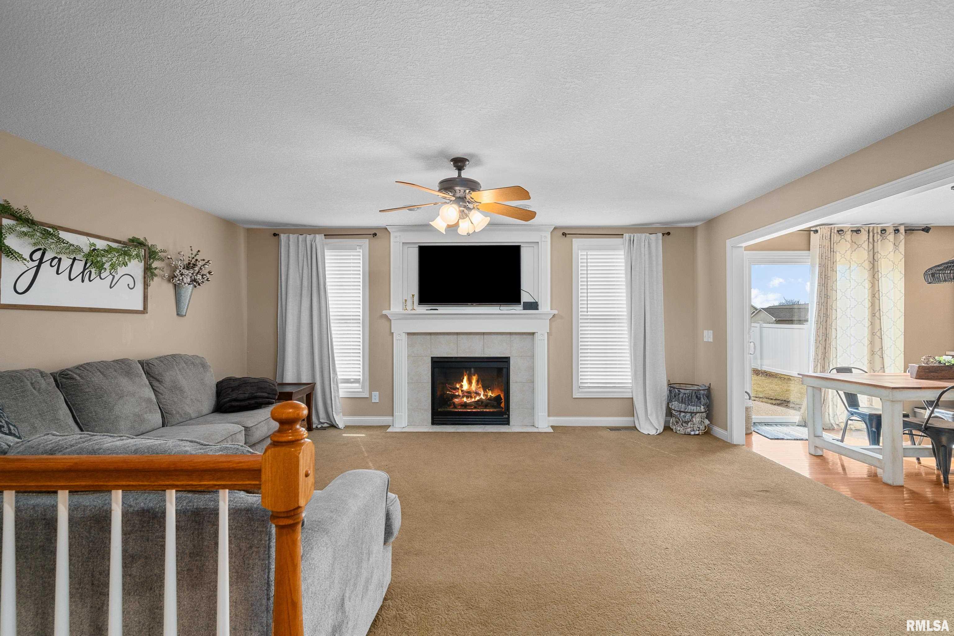 409 W Pinehurst Drive, Eldridge, Iowa image 11