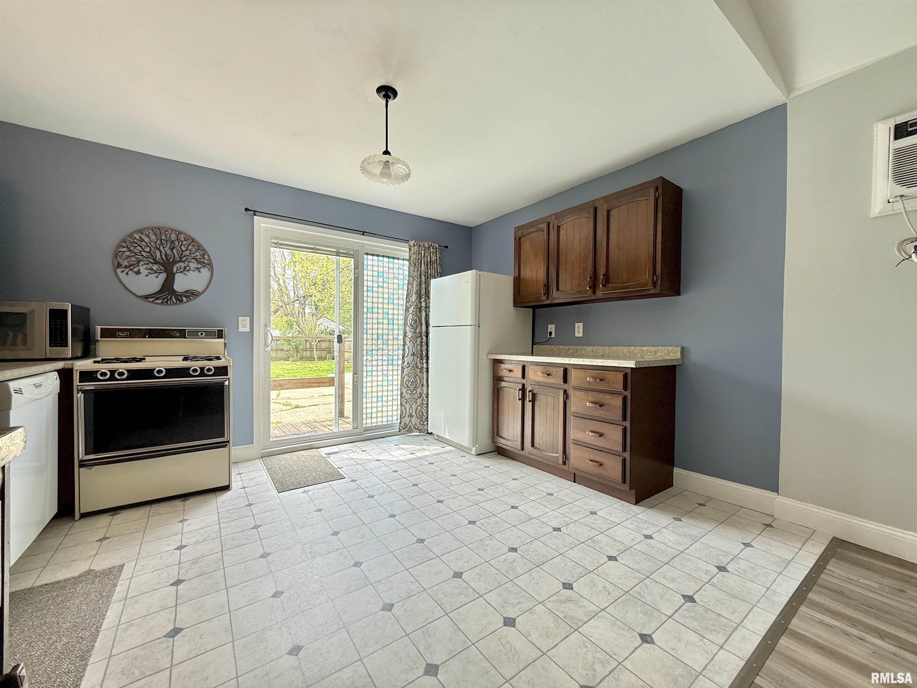 1622 E Glenn Avenue, Springfield, Illinois image 6