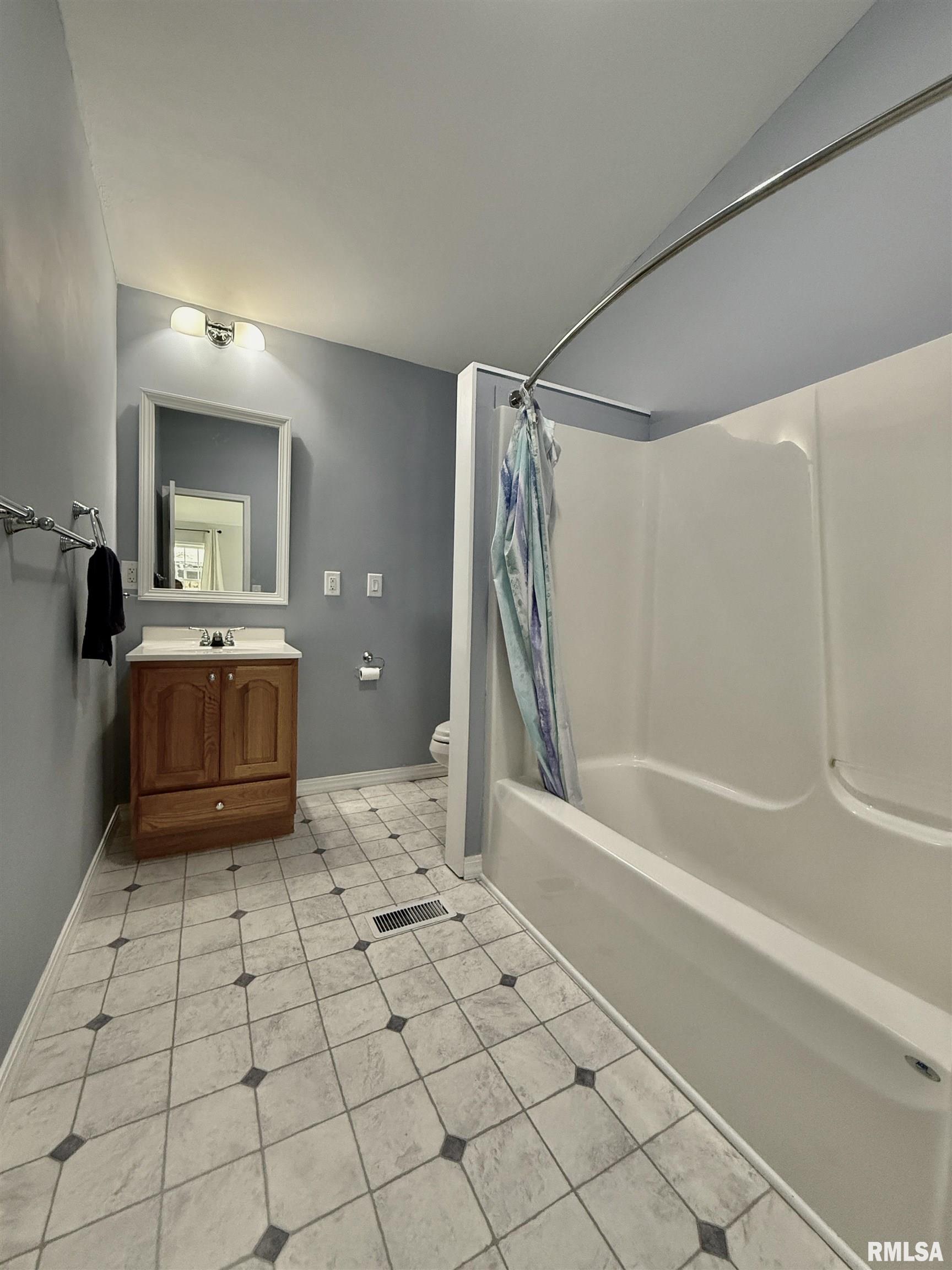 1622 E Glenn Avenue, Springfield, Illinois image 10