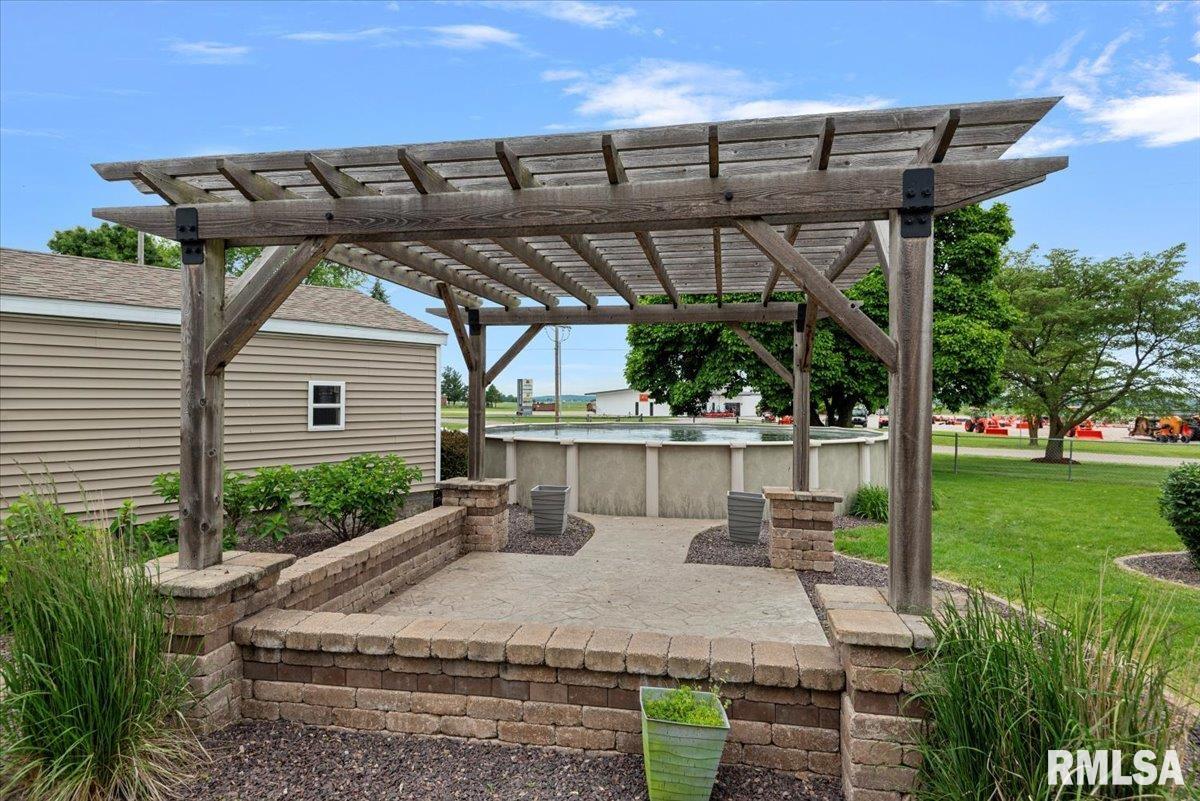 401 W Adams Street, Greenview, Illinois image 39