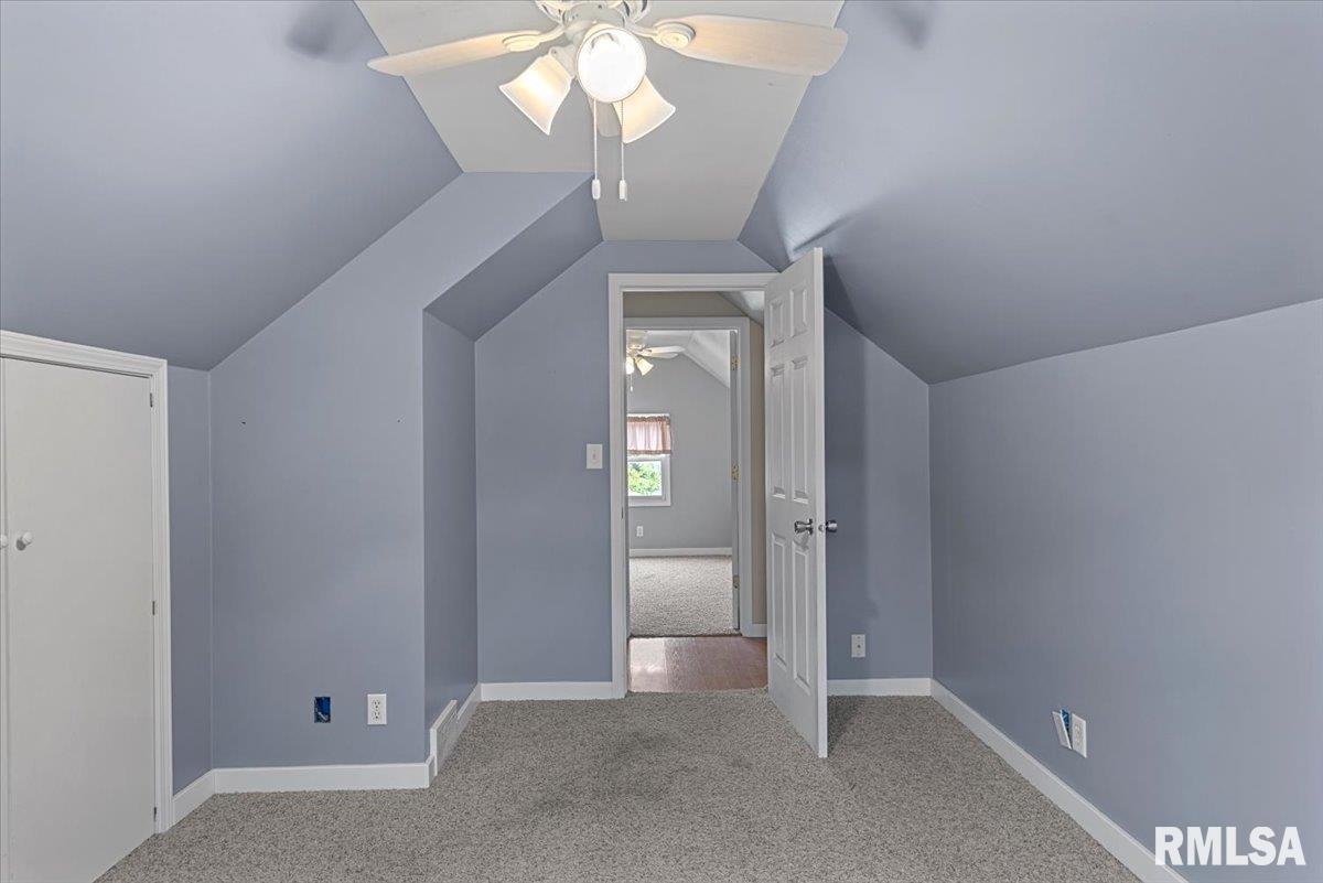 401 W Adams Street, Greenview, Illinois image 28