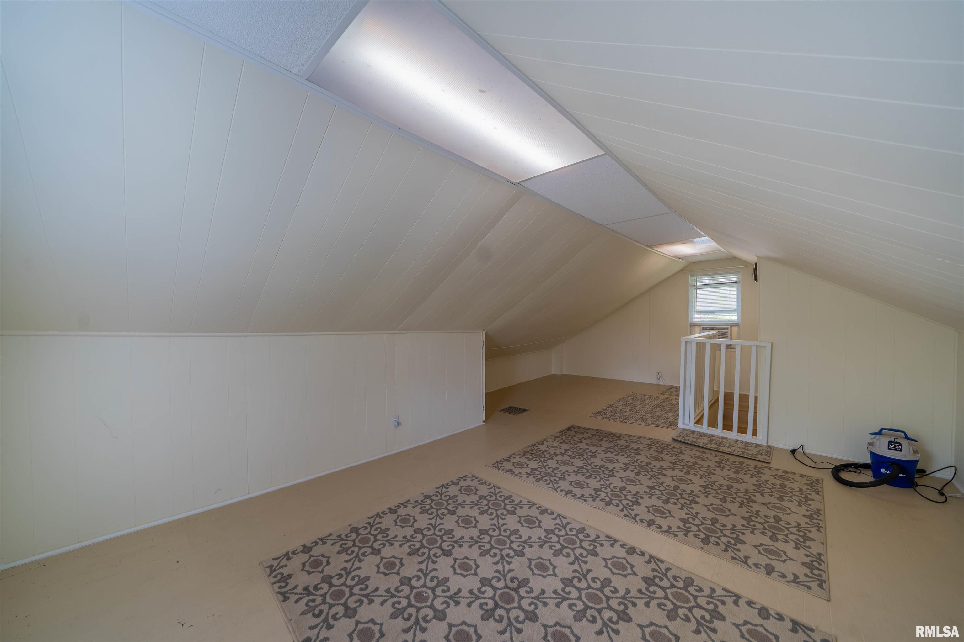 212 S Cone Street, Farmington, Illinois image 14
