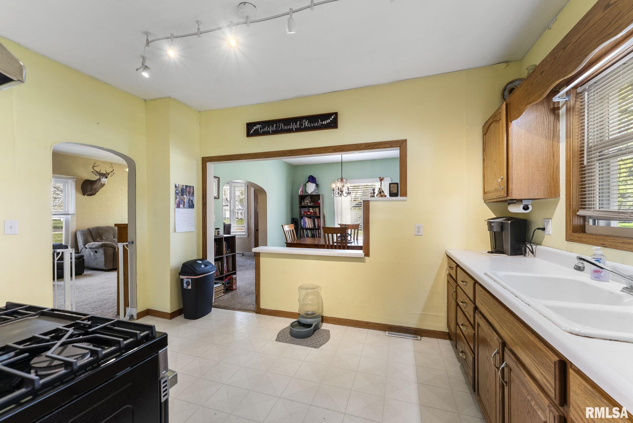 301 W Jackson Street, Joy, Illinois image 13