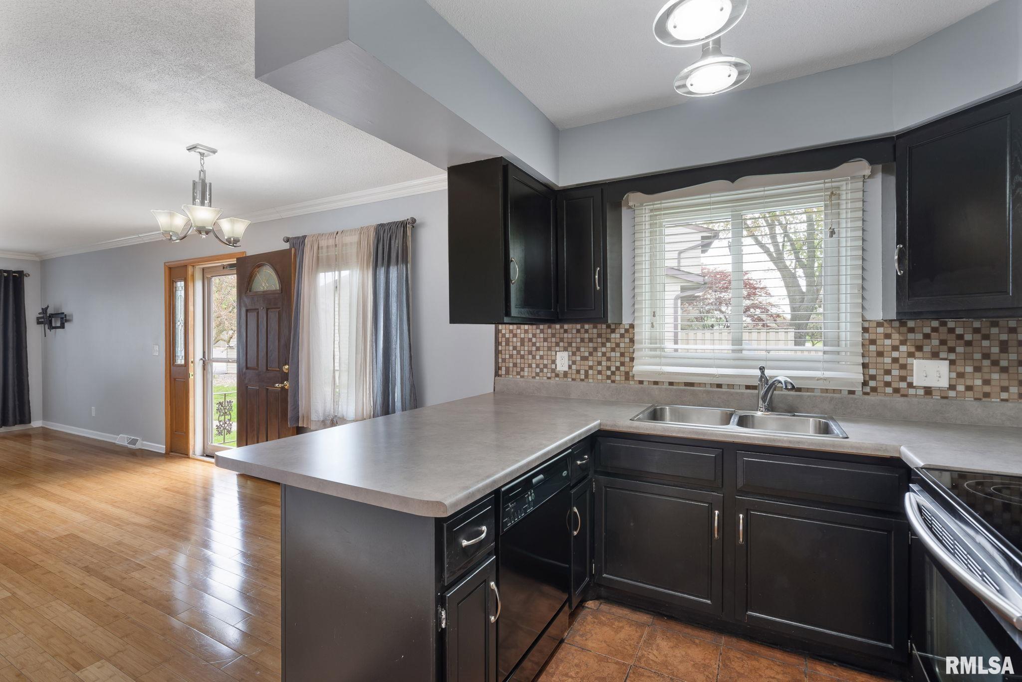 3419 Johnathan Avenue, Bettendorf, Iowa image 10
