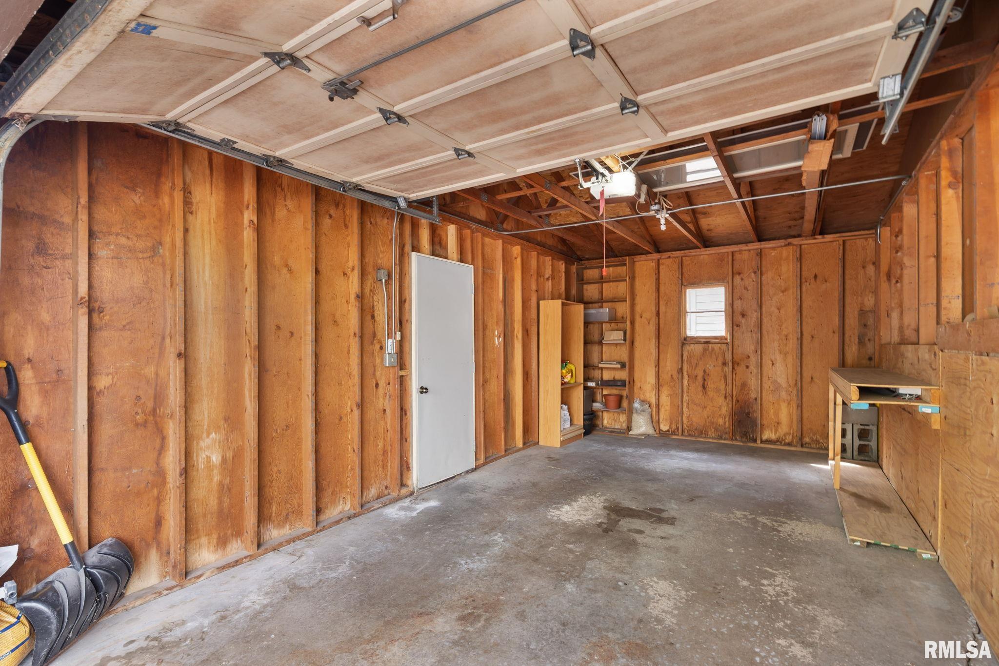 3419 Johnathan Avenue, Bettendorf, Iowa image 27