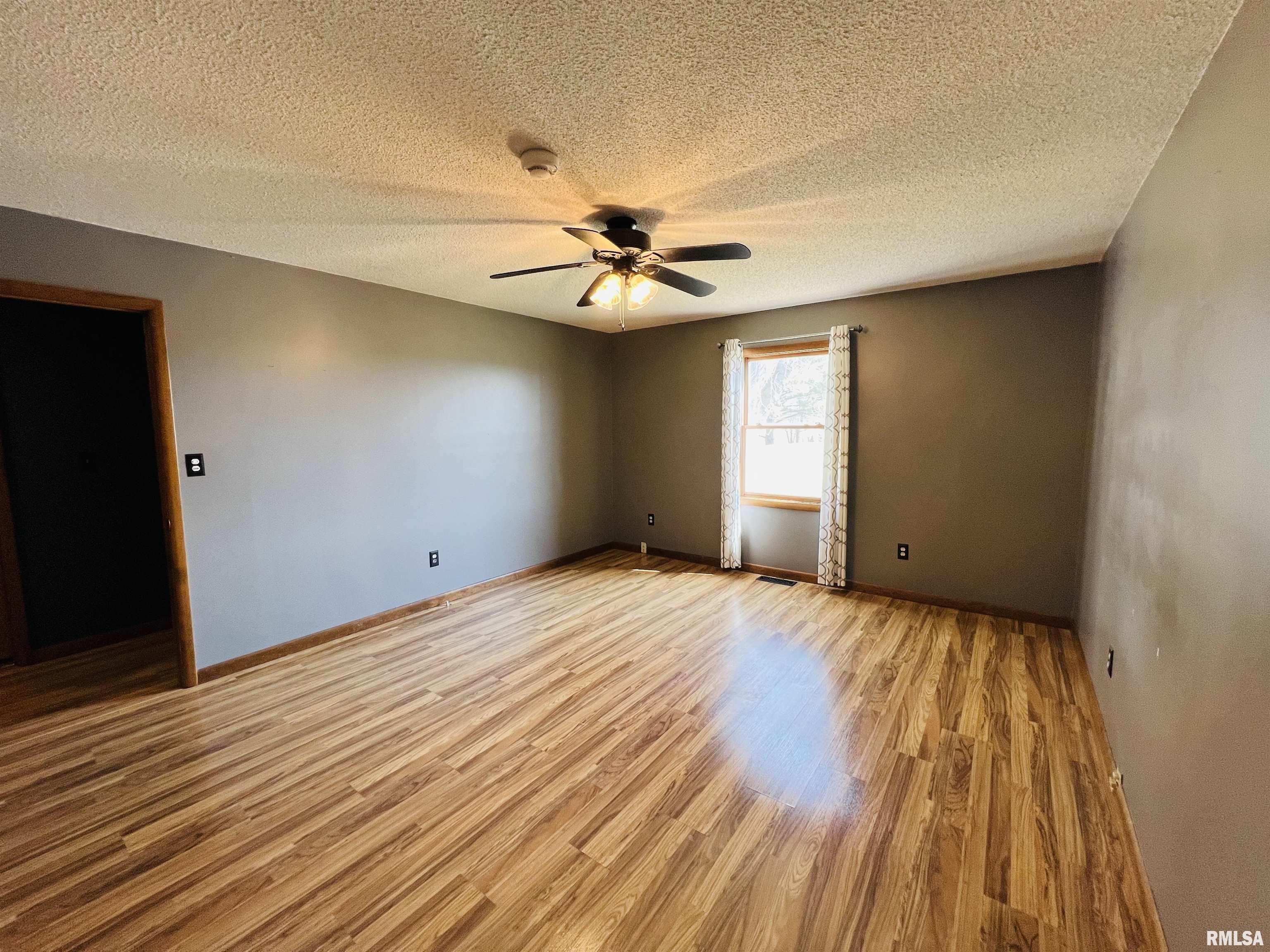 2695 Douglass Road, Eldorado, Illinois image 36