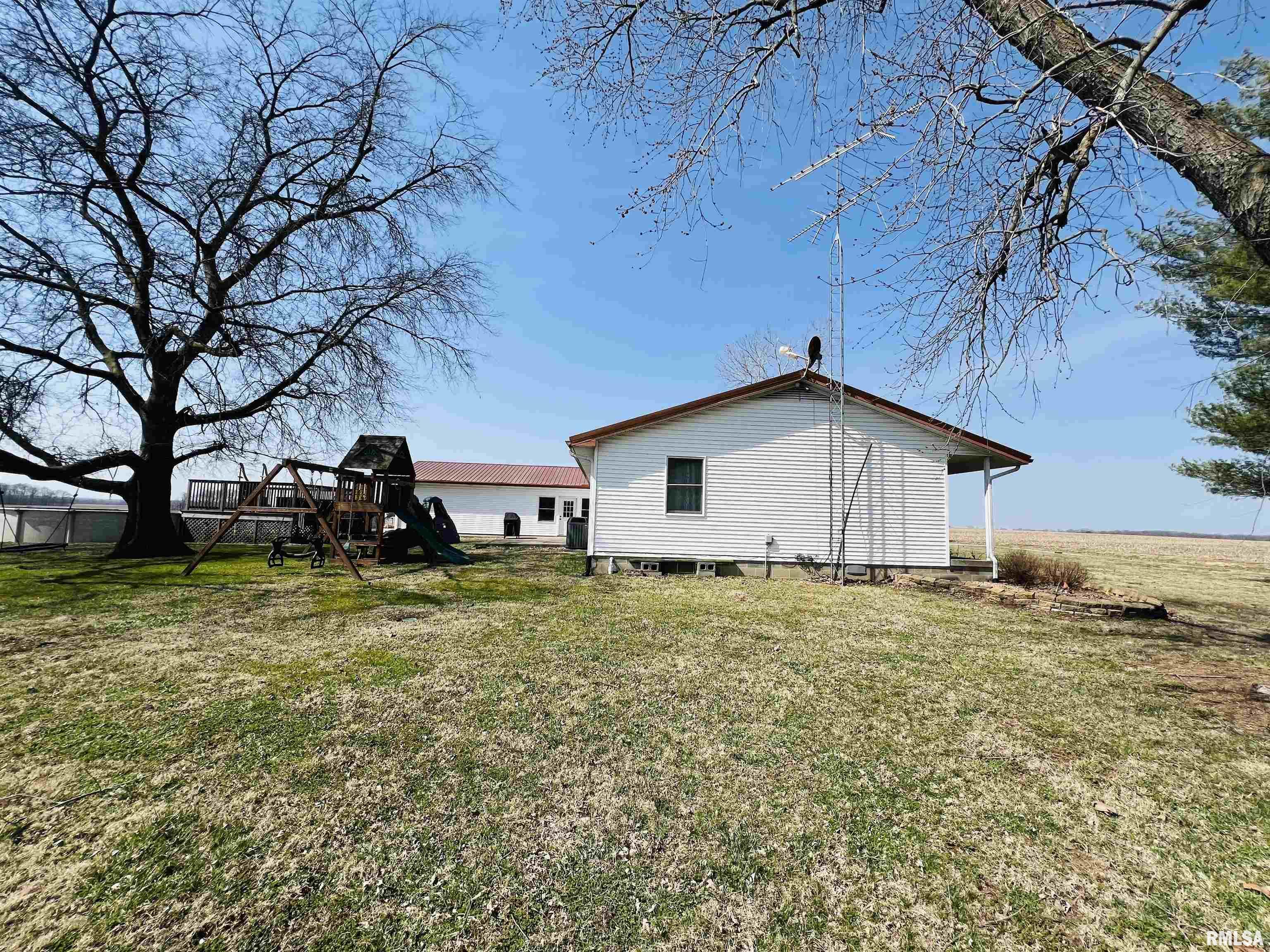 2695 Douglass Road, Eldorado, Illinois image 9