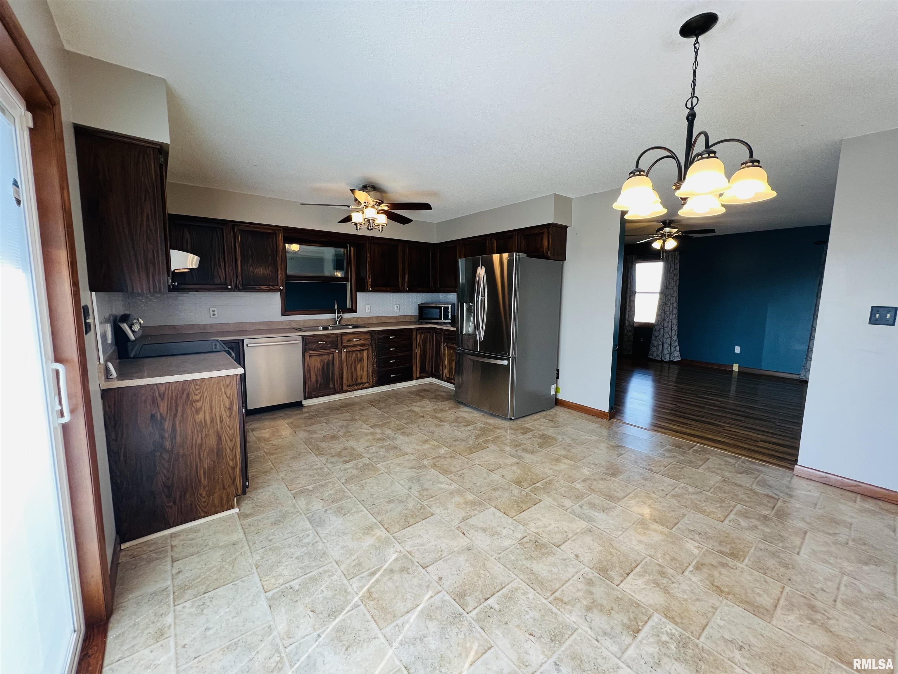 2695 Douglass Road, Eldorado, Illinois image 25