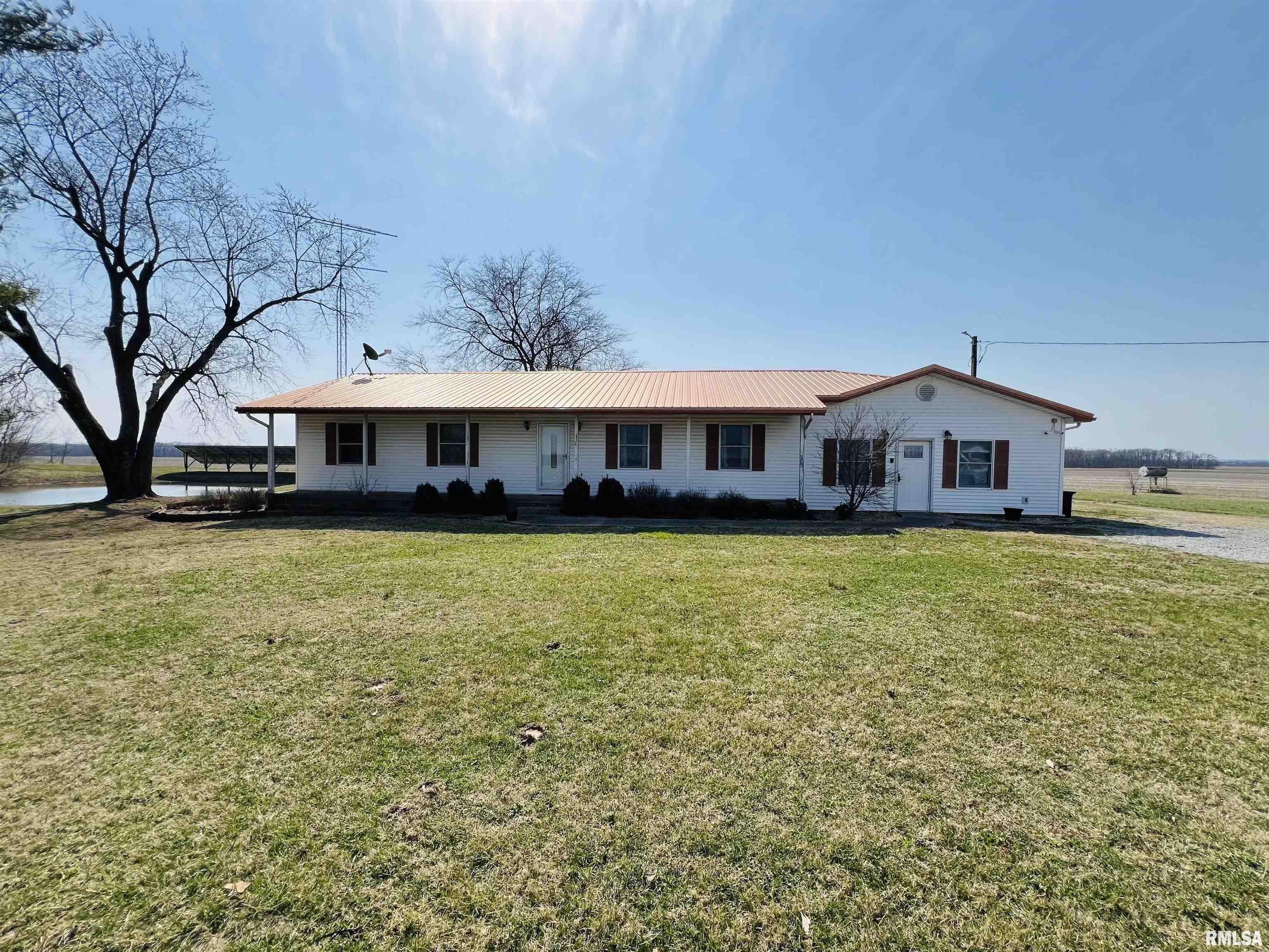 2695 Douglass Road, Eldorado, Illinois image 2