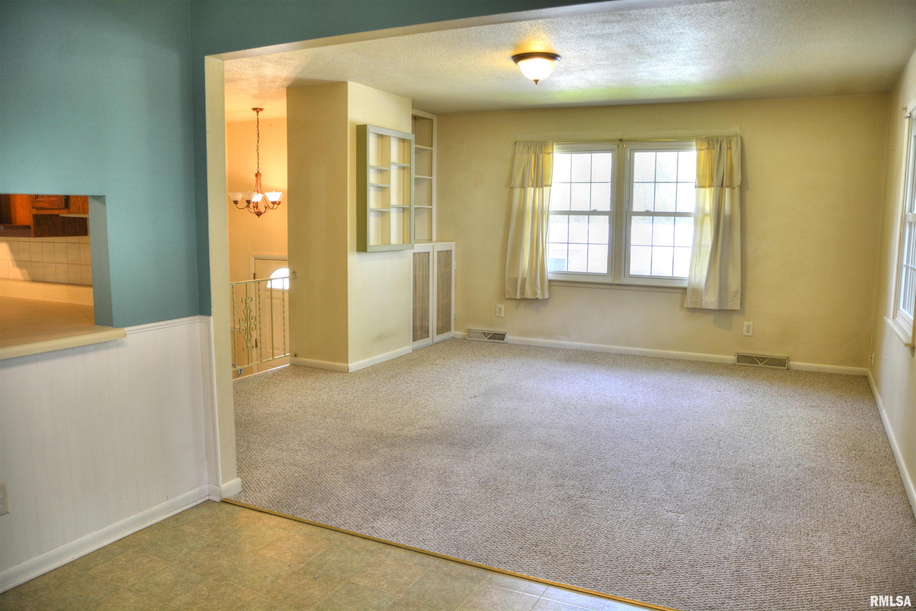 298 Jana Road, Macomb, Illinois image 7
