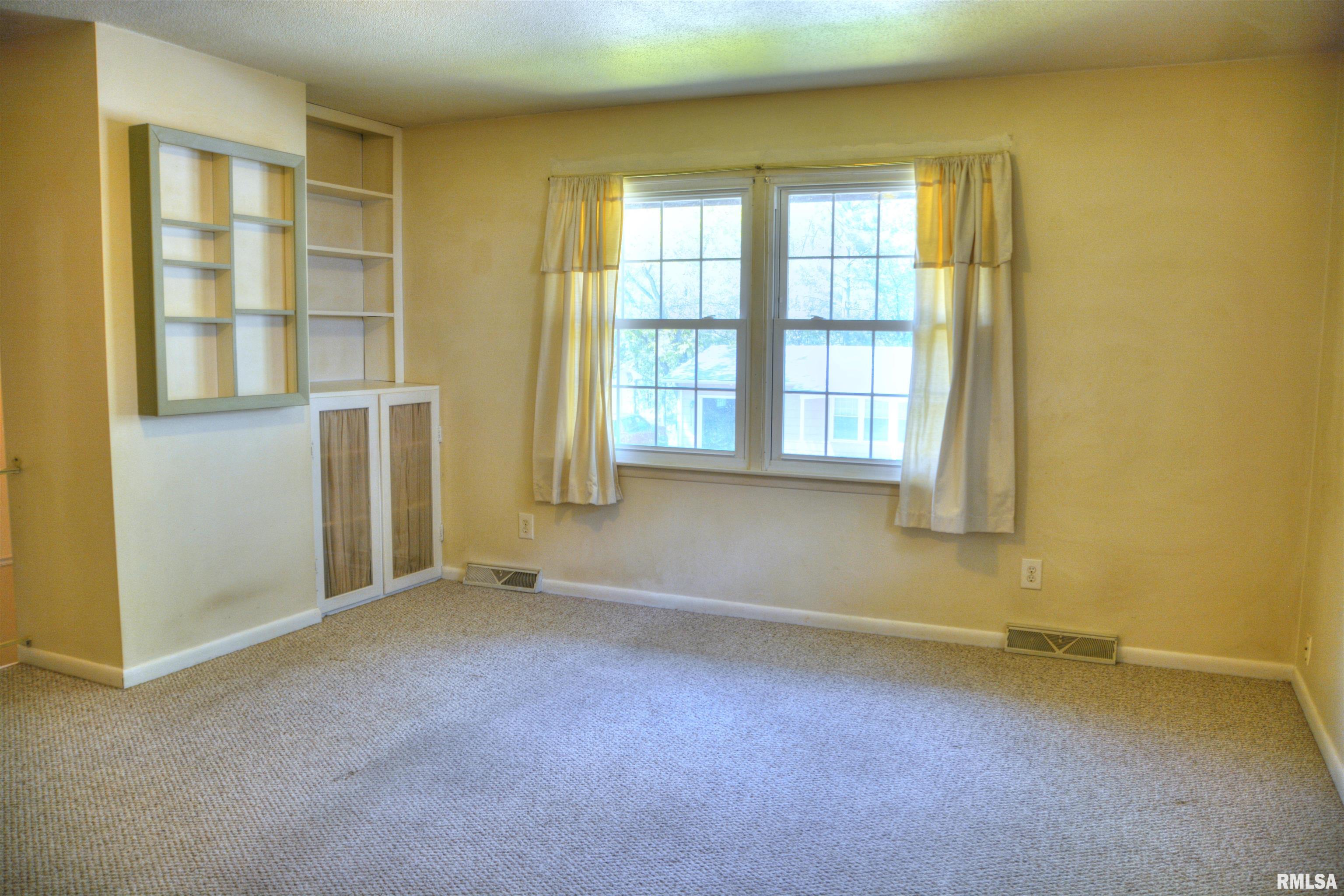 298 Jana Road, Macomb, Illinois image 6