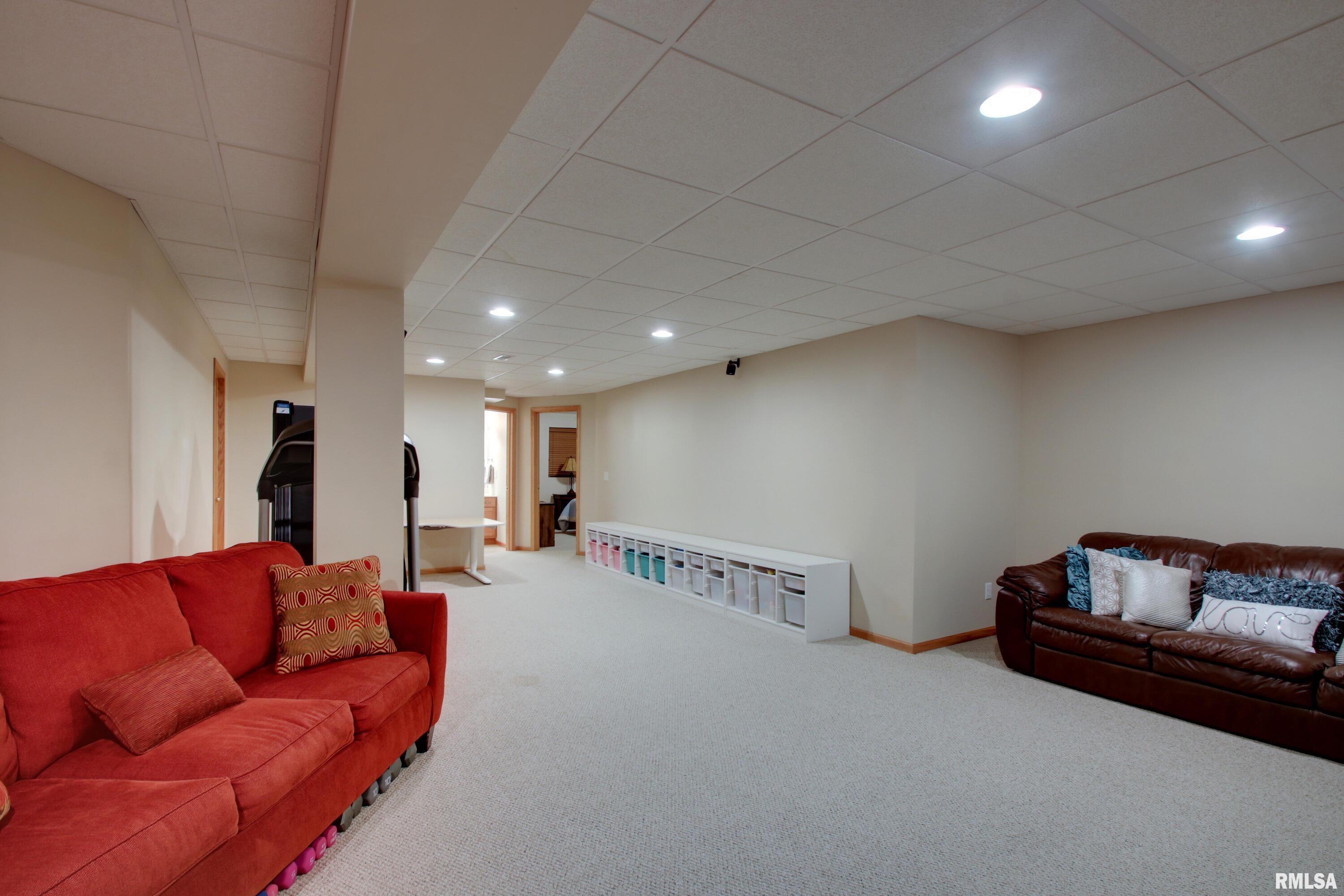 2723 Ridgecrest Drive, Quincy, Illinois image 15