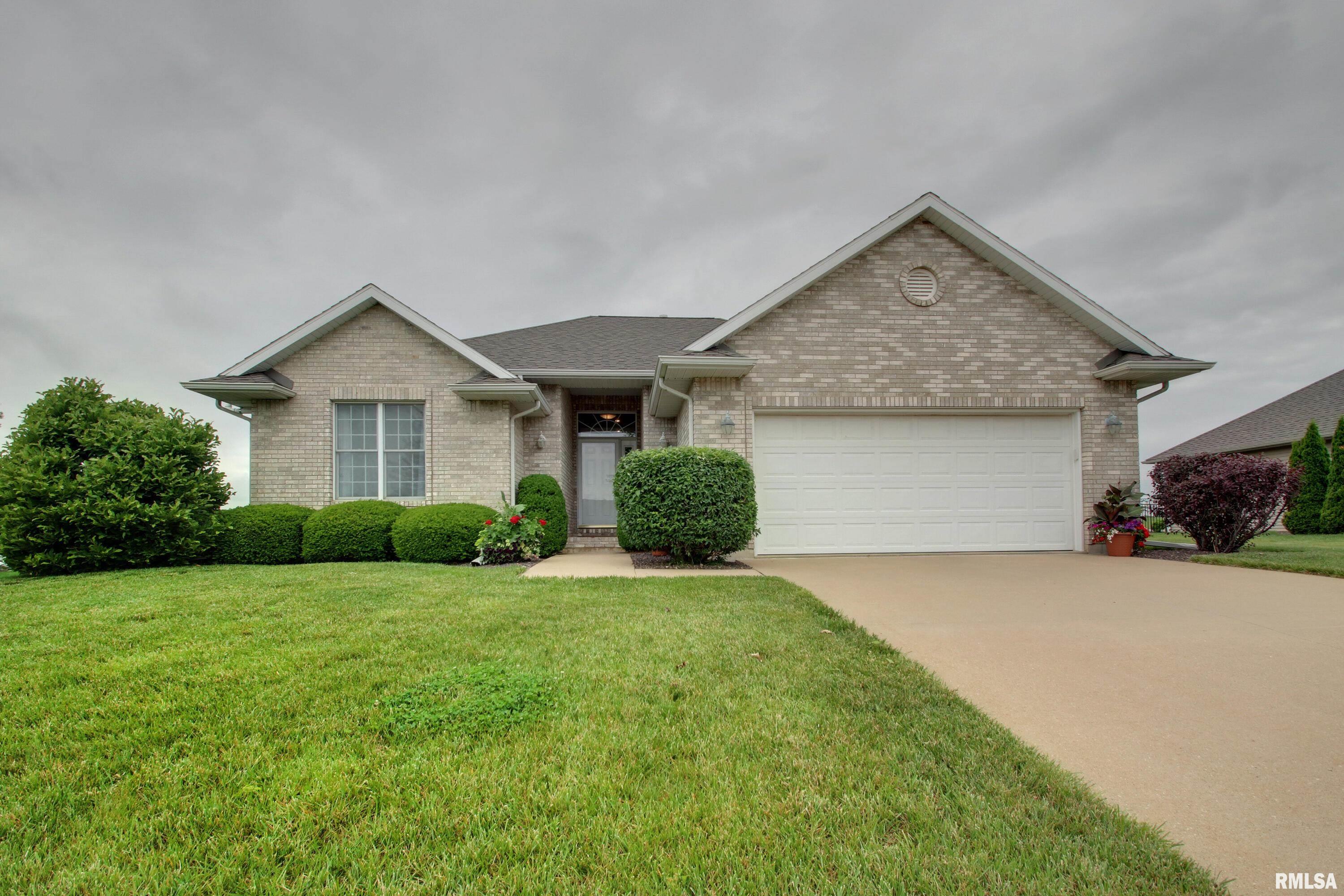 2723 Ridgecrest Drive, Quincy, Illinois image 1