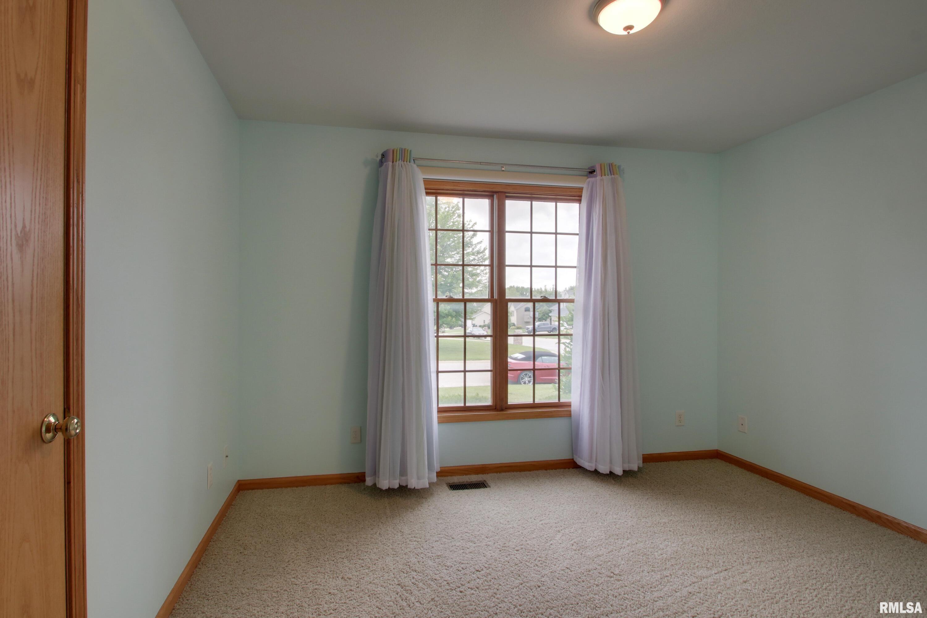 2723 Ridgecrest Drive, Quincy, Illinois image 13