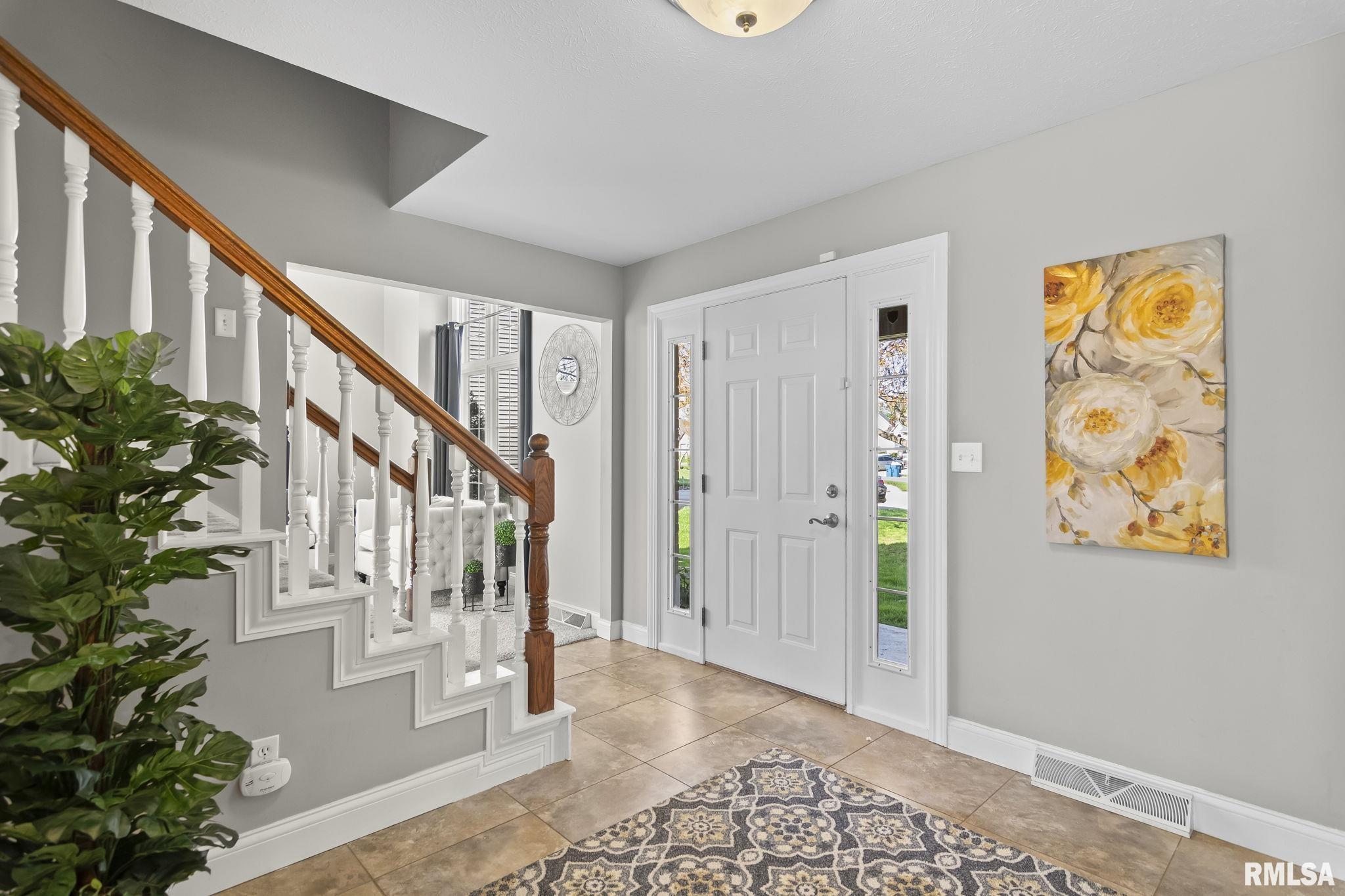 333 Keystone Drive, Chatham, Illinois image 3