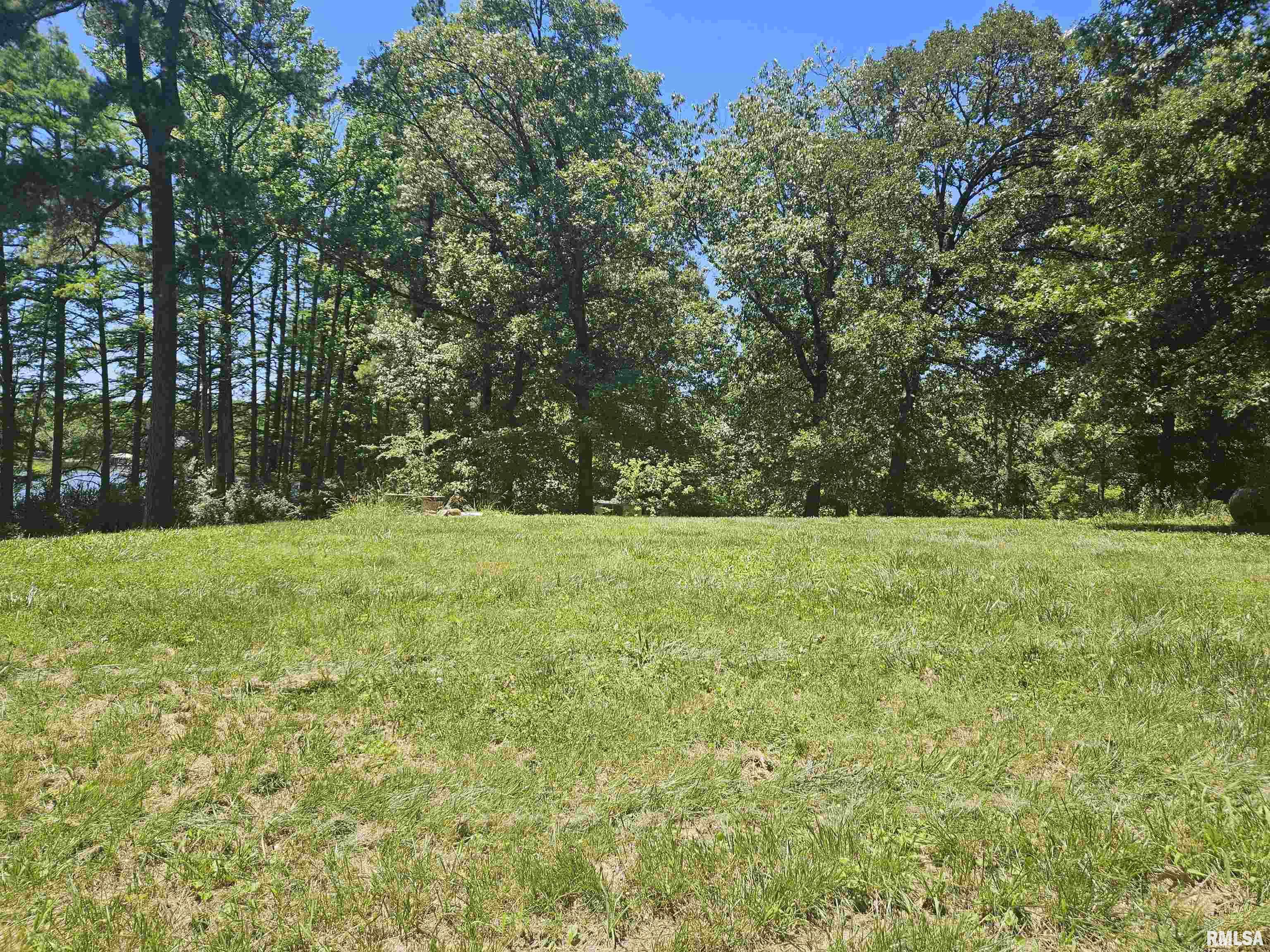 13815 Robin Road, Benton, Illinois image 1