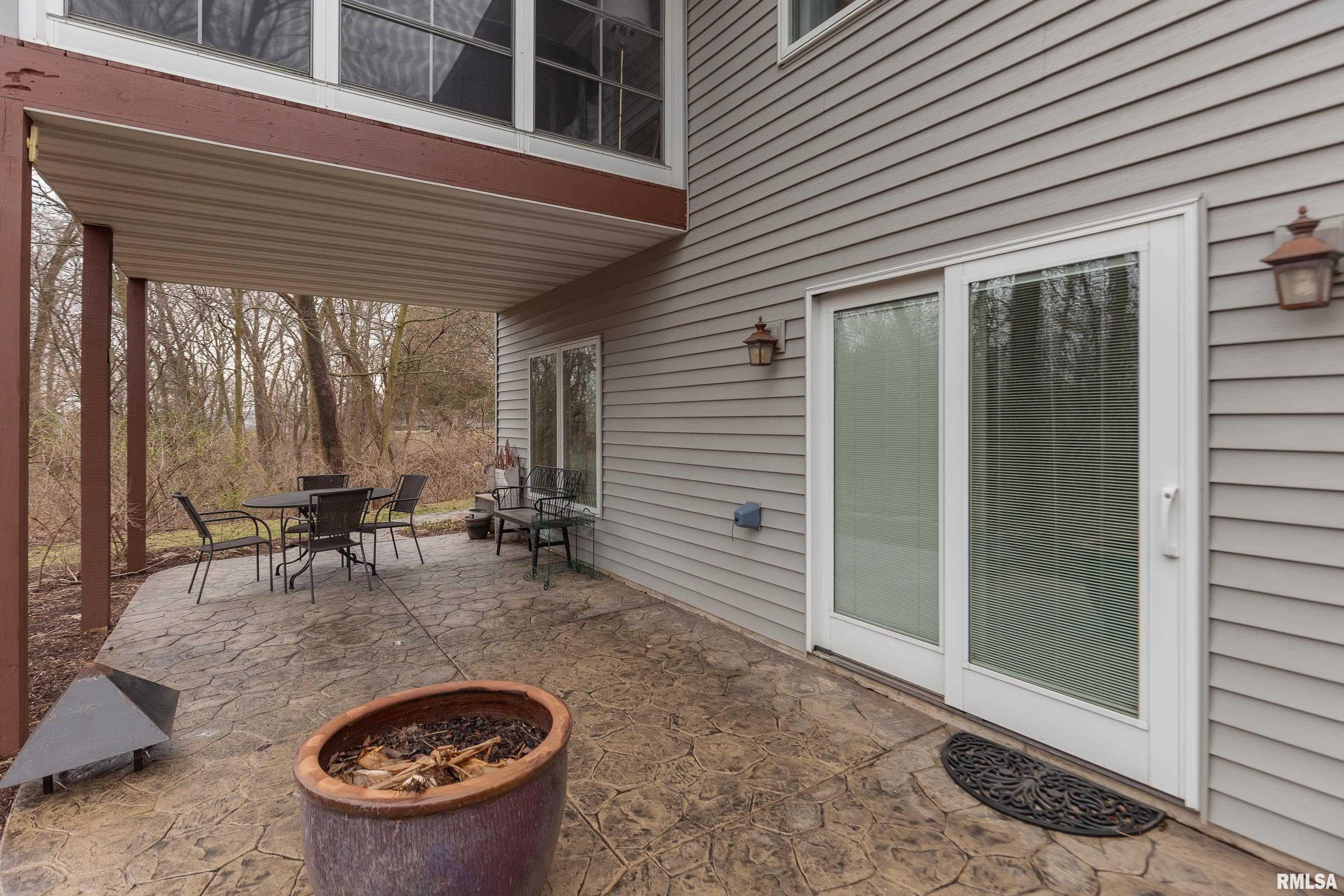 3409 Hunter Drive, Silvis, Illinois image 3