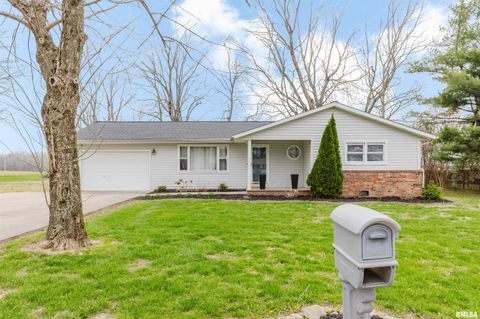 Homes For Sale - 2901 Delora Lane<br/> Williamson County, Herrin, IL 62948