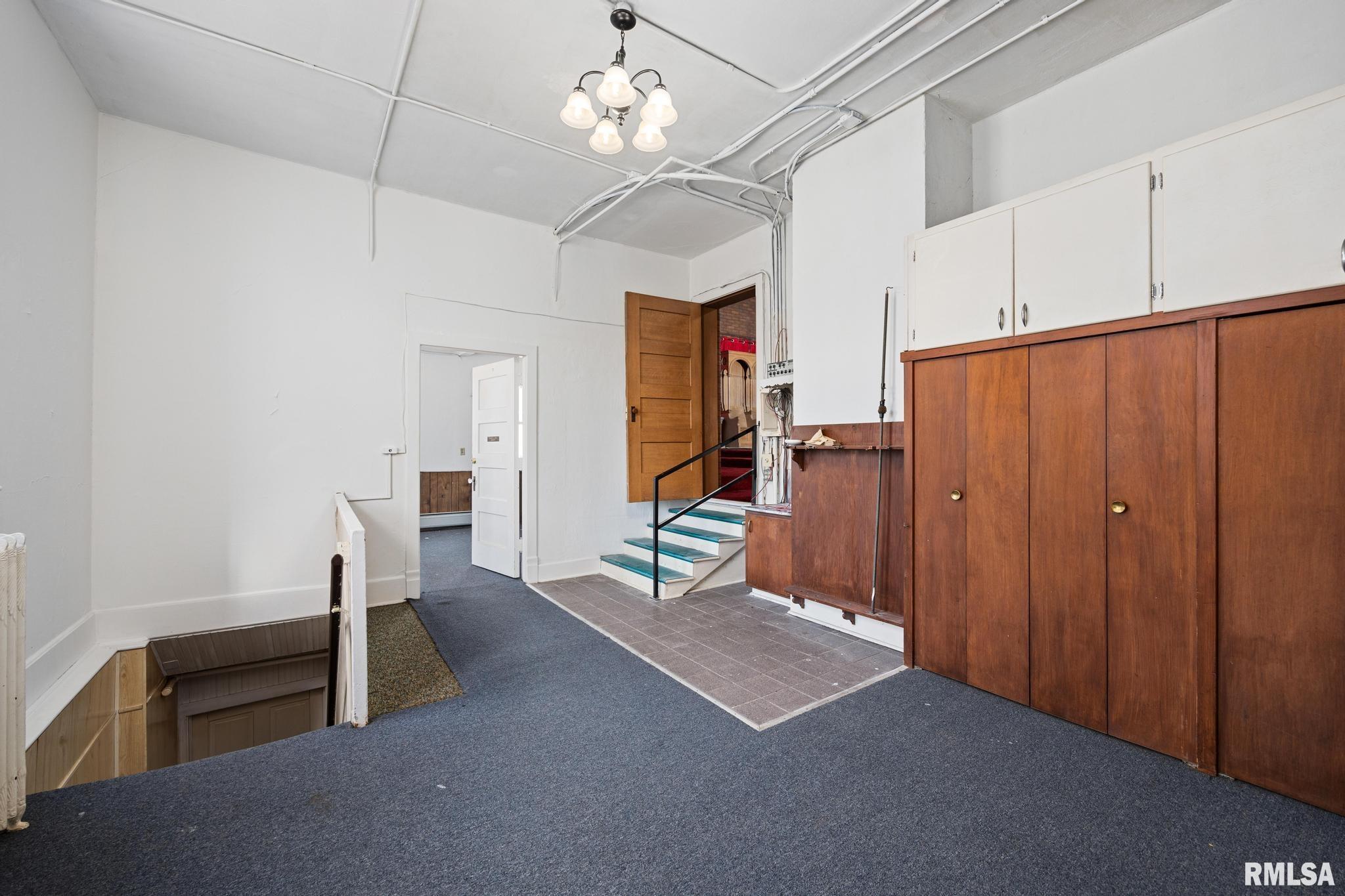 1601 NE Madison Avenue, Peoria, Illinois image 19