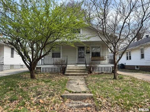 Homes For Sale - 2408 Yale Boulevard<br/> Sangamon County, Springfield, IL 62703