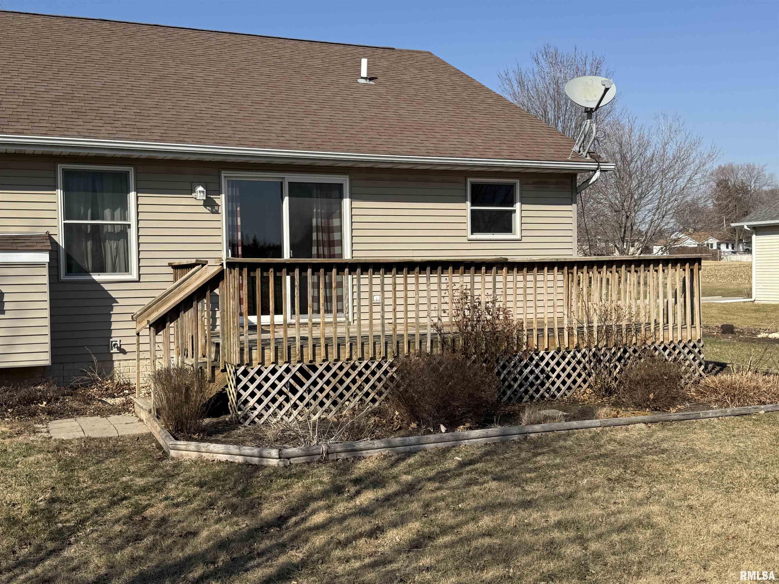 204 Maple Street, Cambridge, Illinois image 7