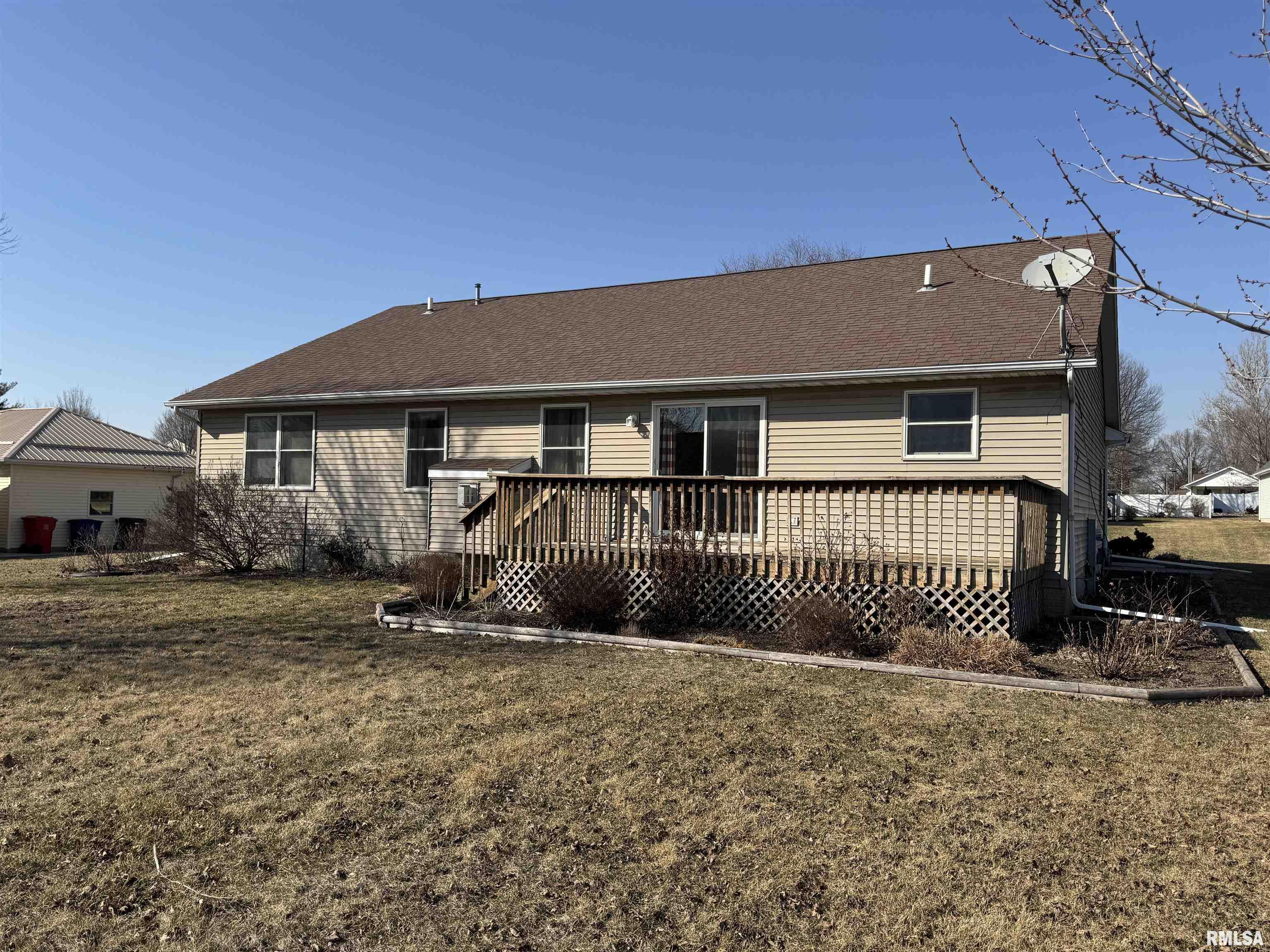 204 Maple Street, Cambridge, Illinois image 5