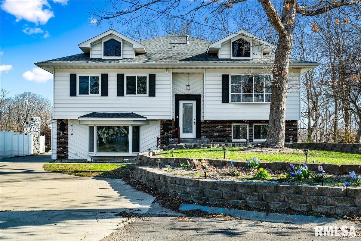 414 Rainbow Drive, Creve Coeur, Illinois image 1