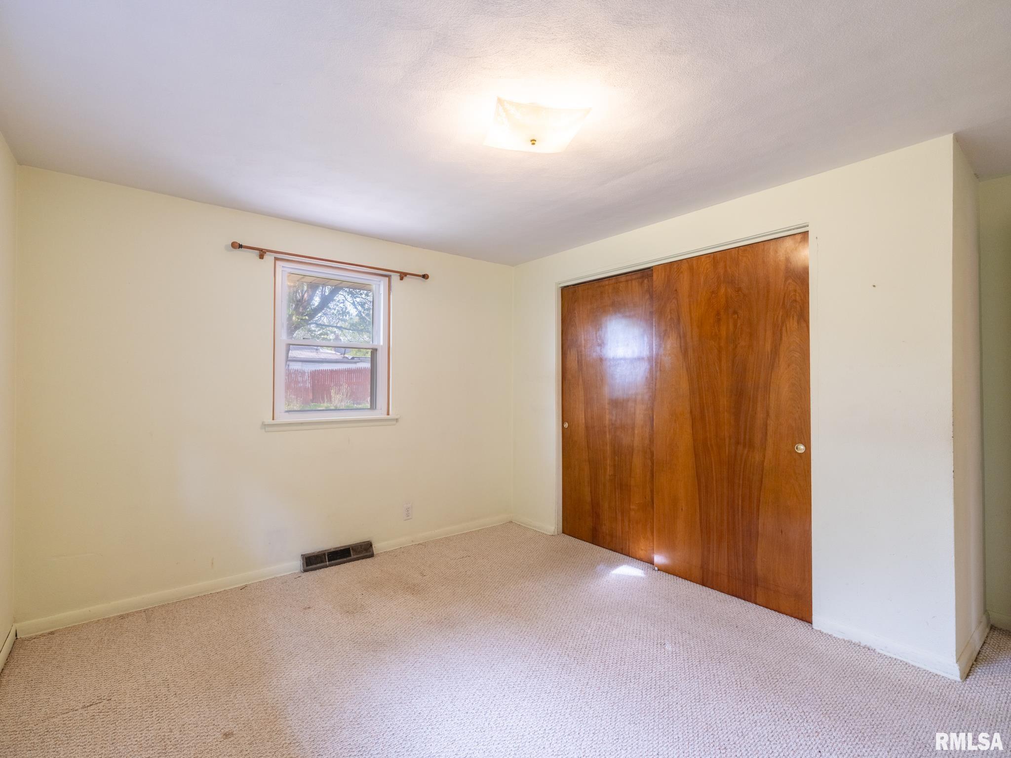 317 Smith Street, Creve Coeur, Illinois image 44