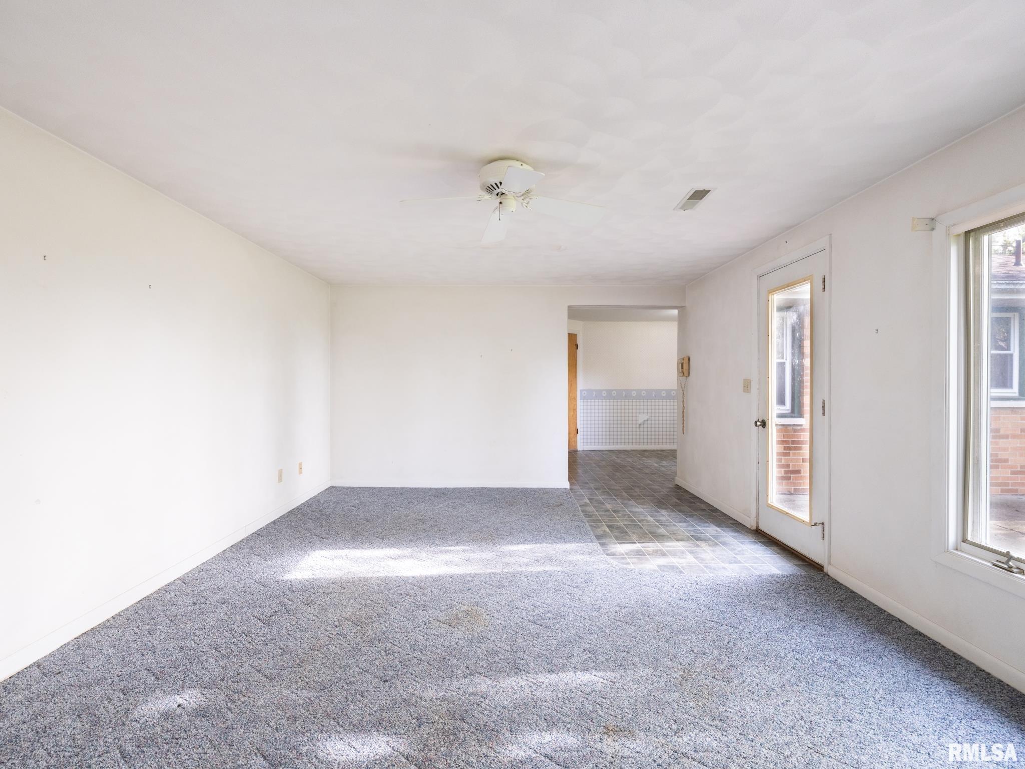 317 Smith Street, Creve Coeur, Illinois image 34