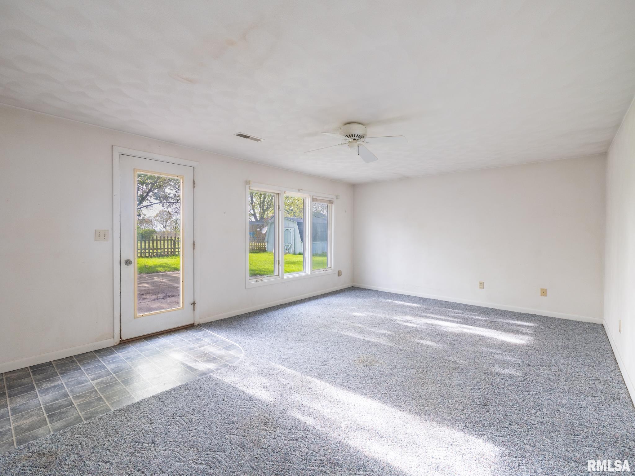 317 Smith Street, Creve Coeur, Illinois image 32