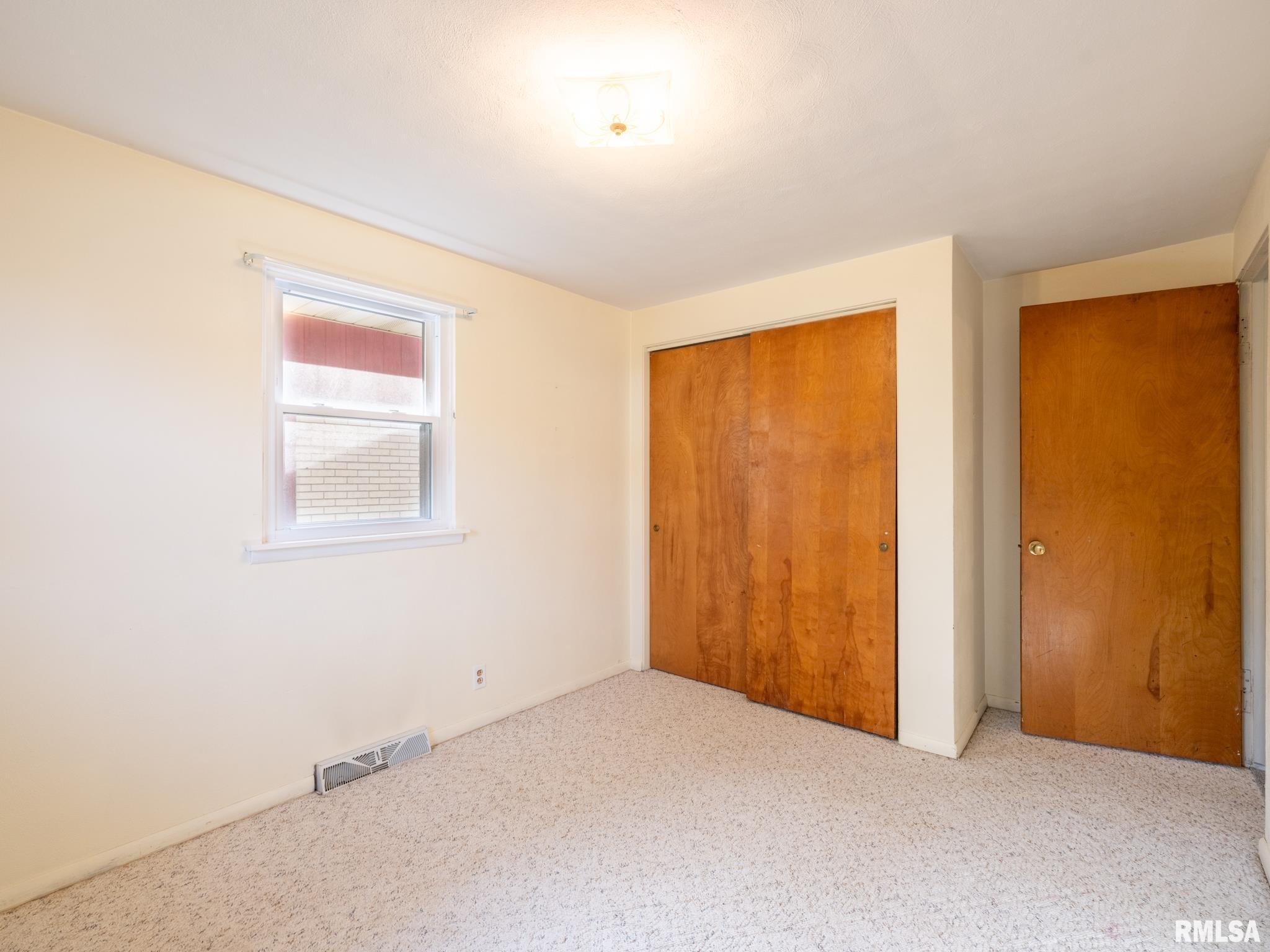 317 Smith Street, Creve Coeur, Illinois image 41