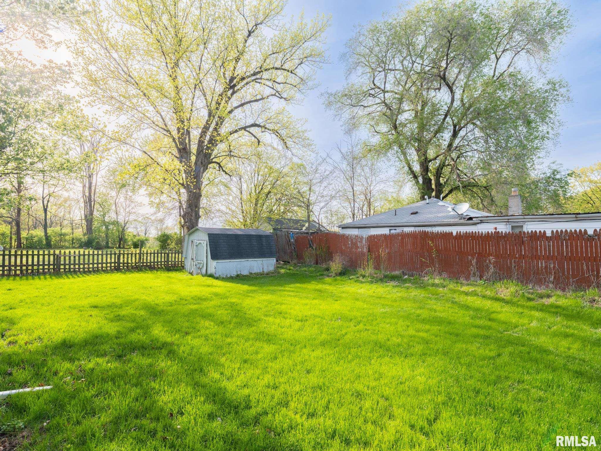 317 Smith Street, Creve Coeur, Illinois image 4