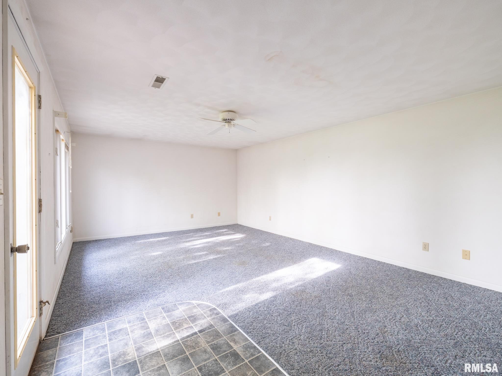 317 Smith Street, Creve Coeur, Illinois image 30