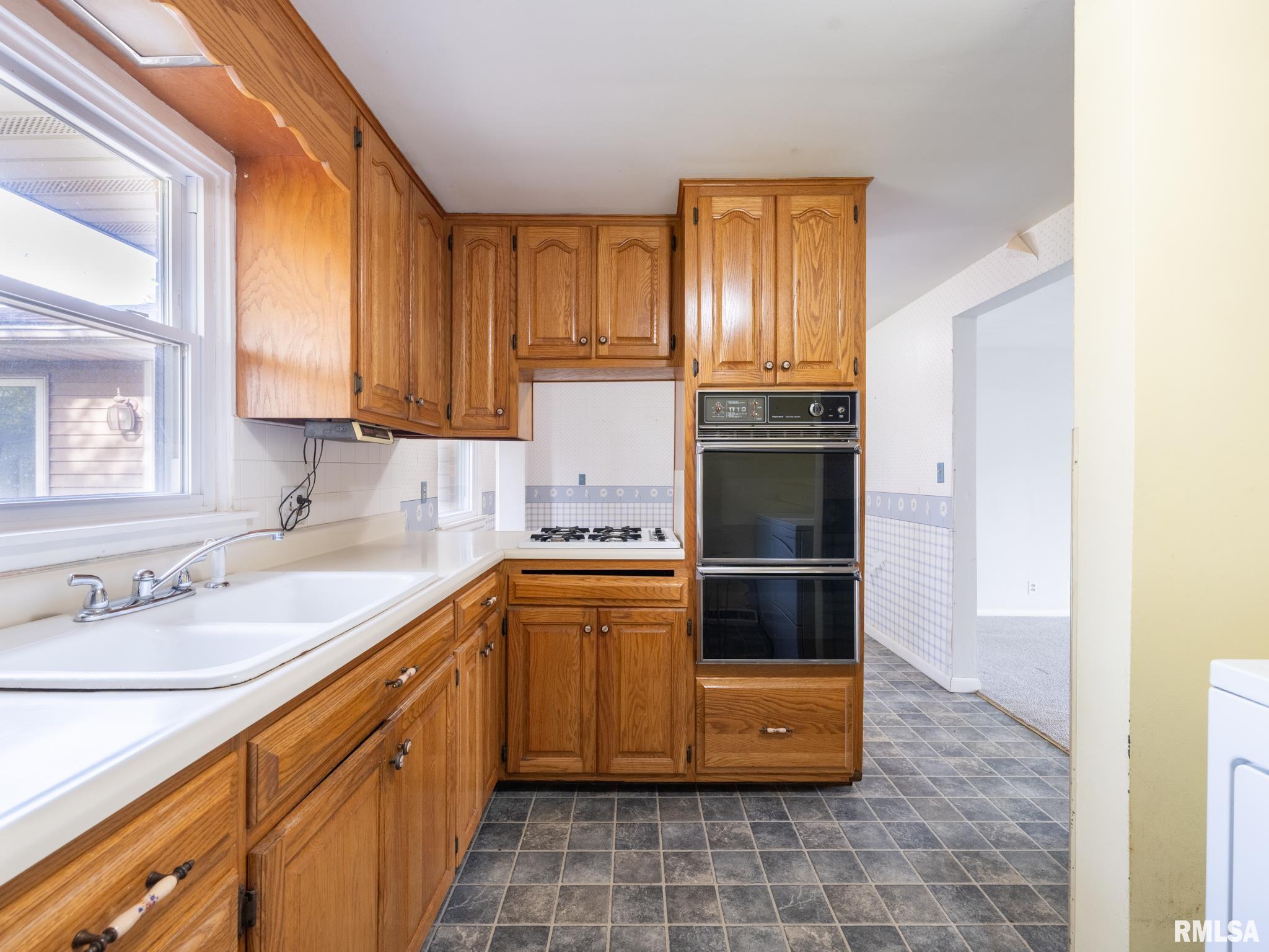 317 Smith Street, Creve Coeur, Illinois image 19