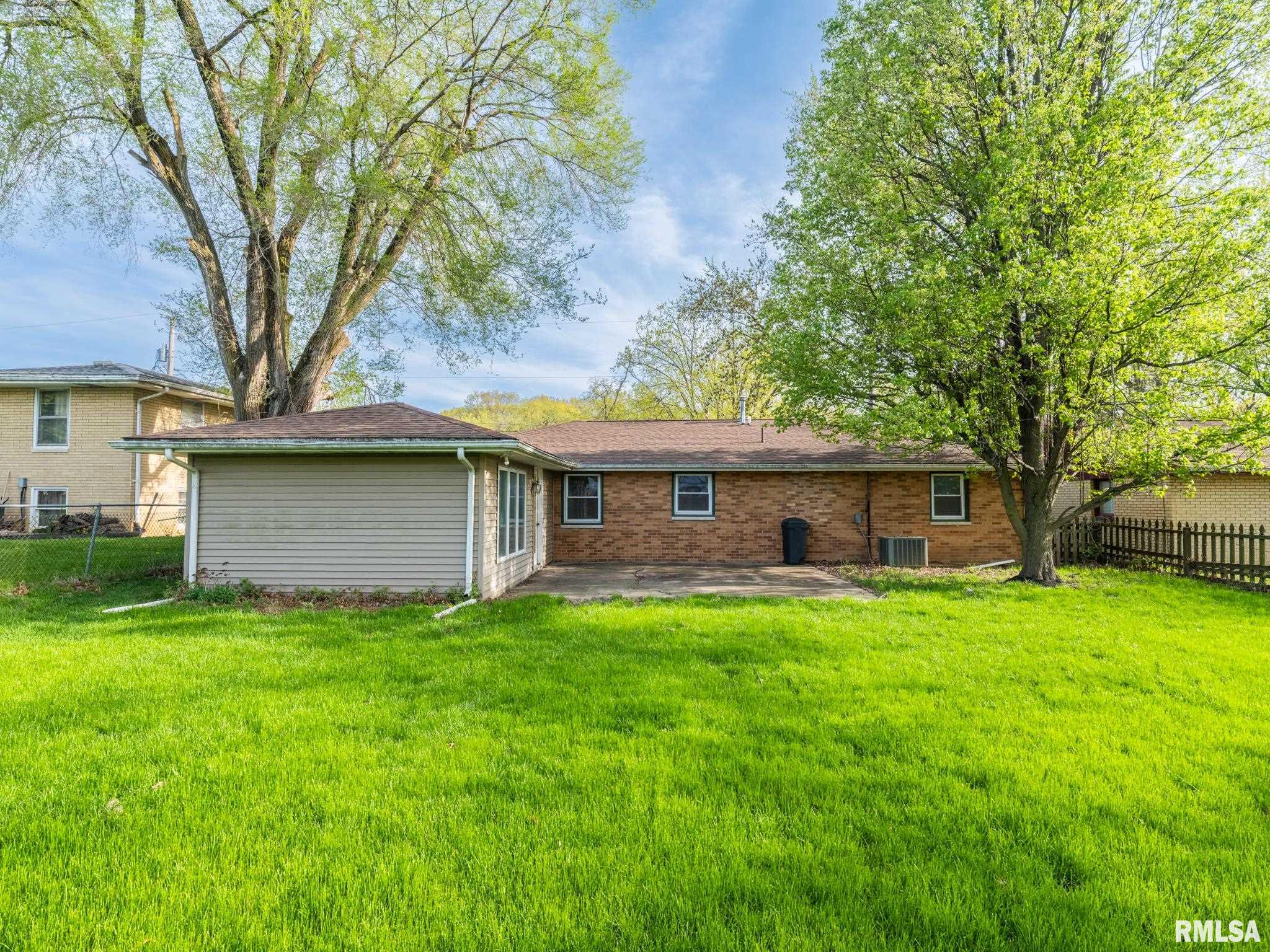 317 Smith Street, Creve Coeur, Illinois image 7
